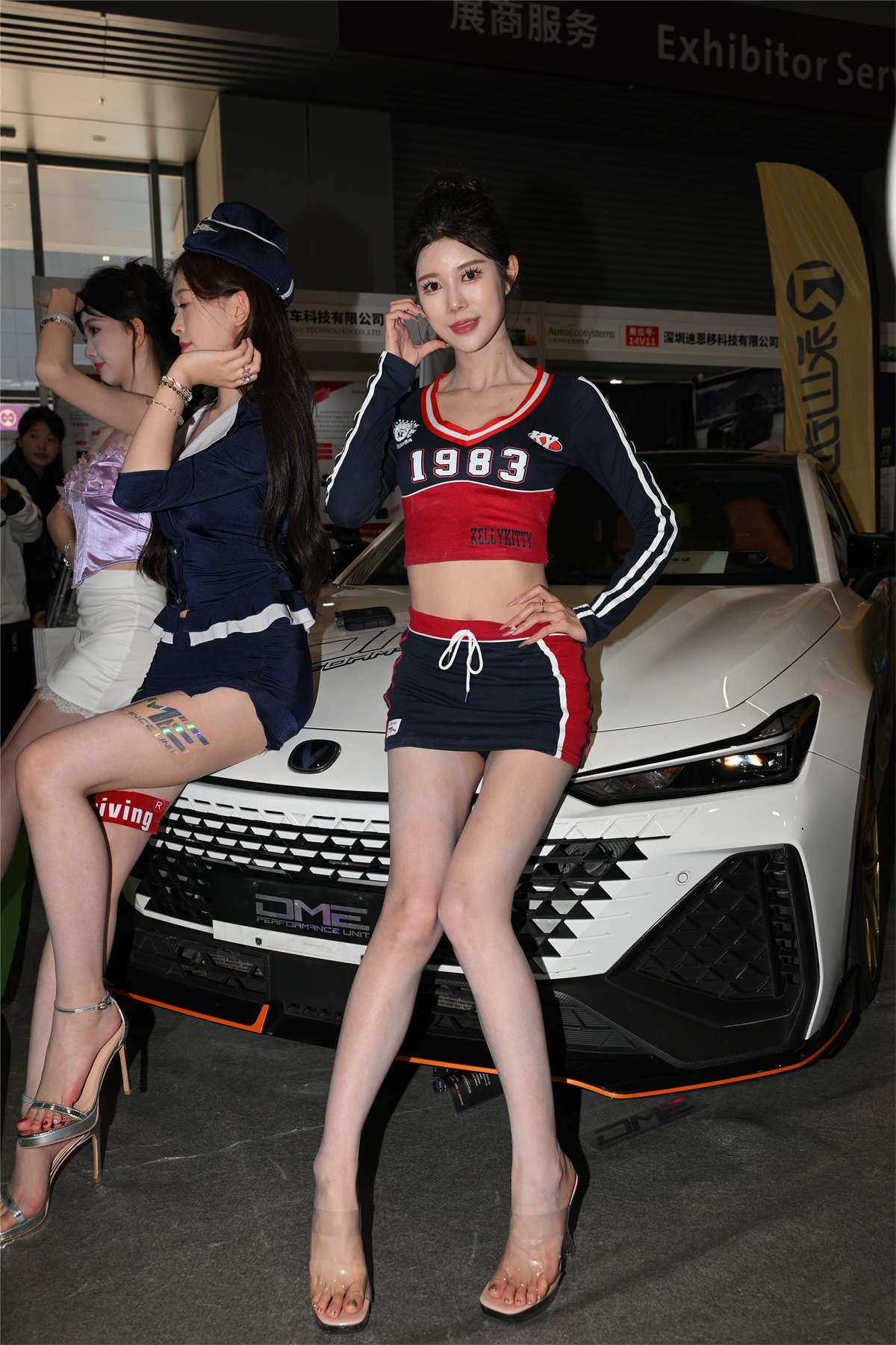 图片[2]-车模制服秀-日更街拍