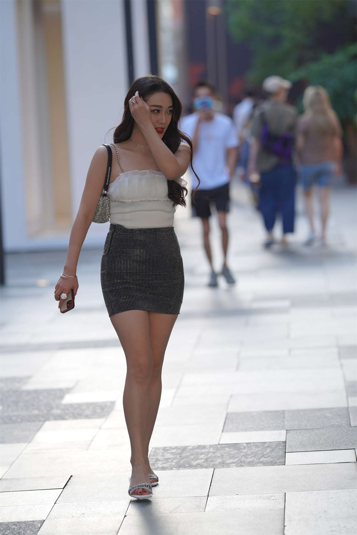 图片[2]-灰色修身裙-日更街拍