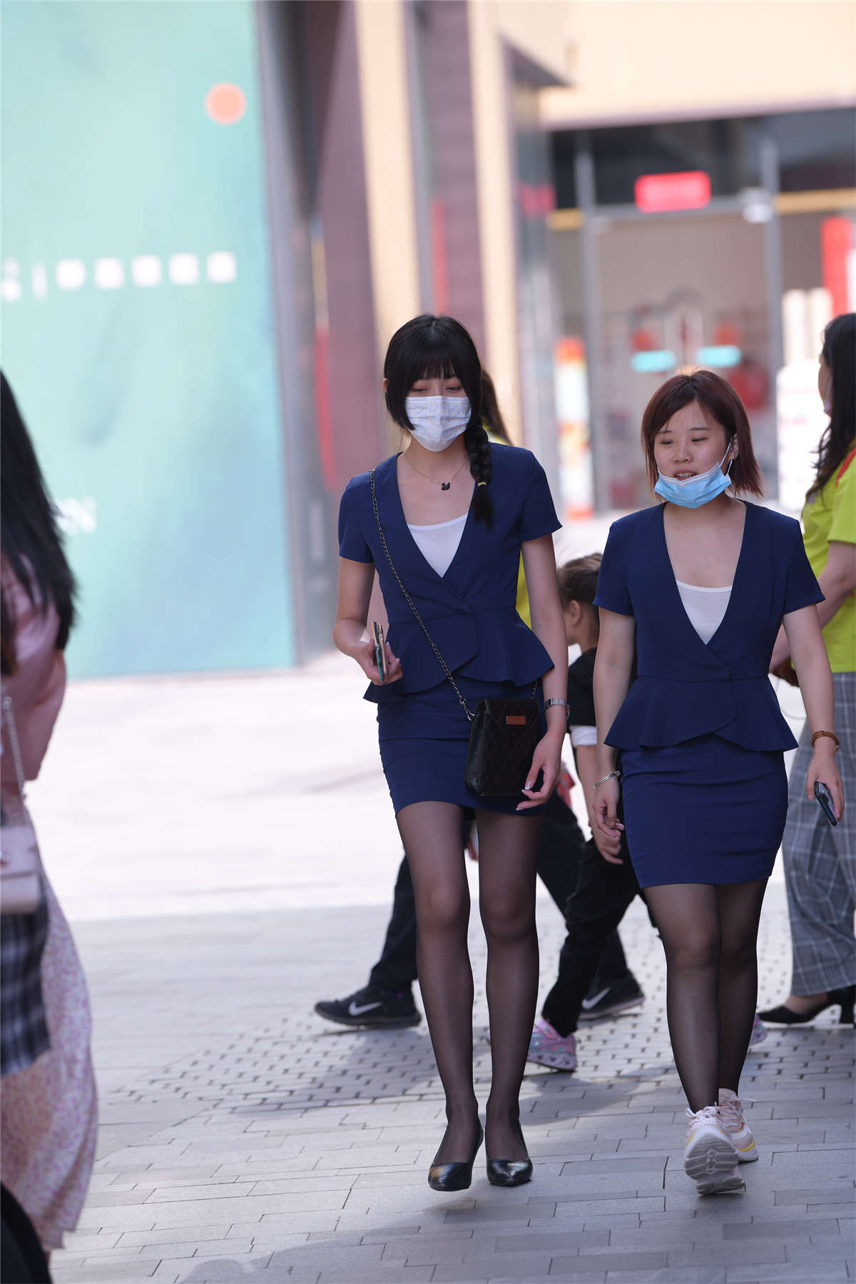 图片[2]-黑丝职业装-日更街拍