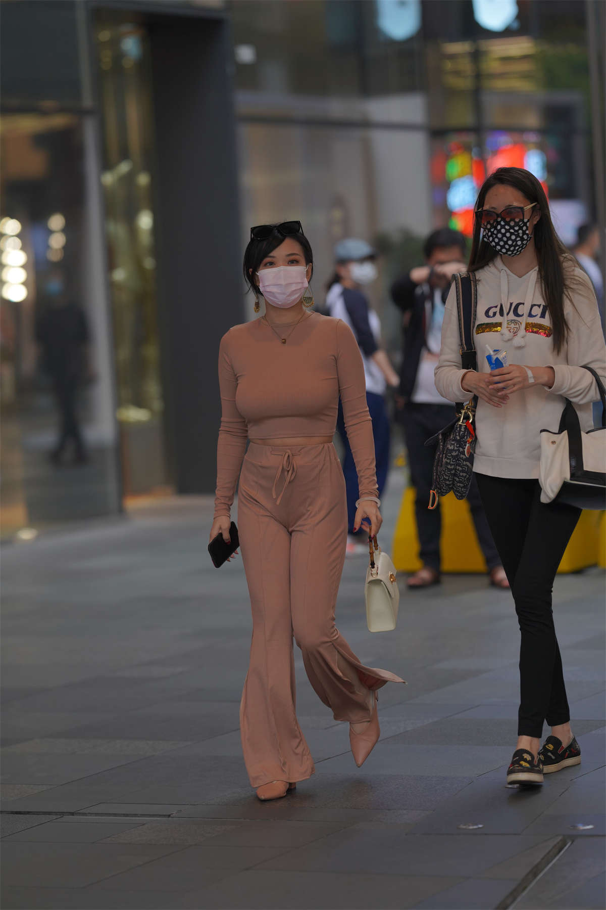 图片[2]-美丽曲线-日更街拍