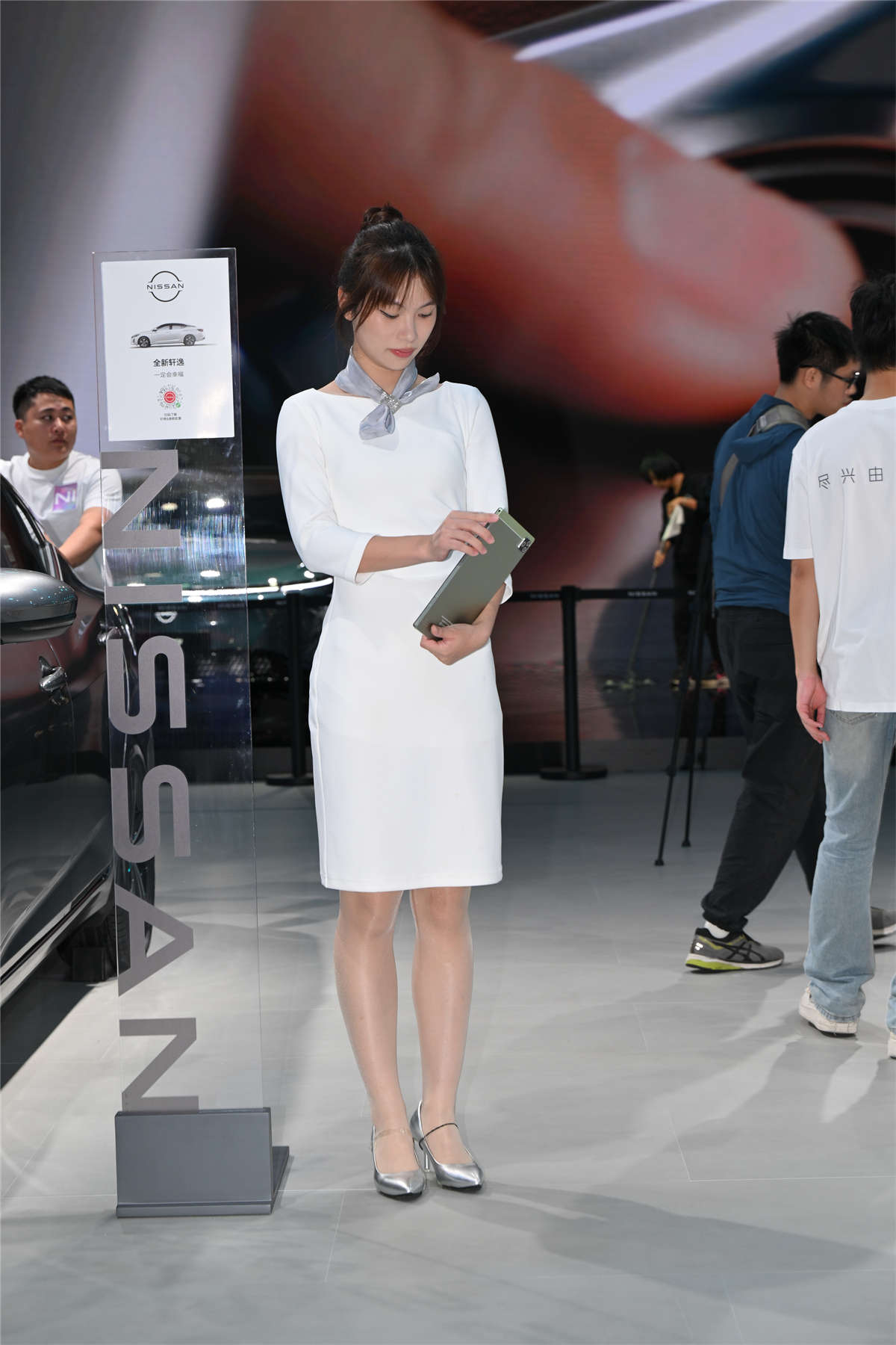 图片[2]-白色制服裙-日更街拍