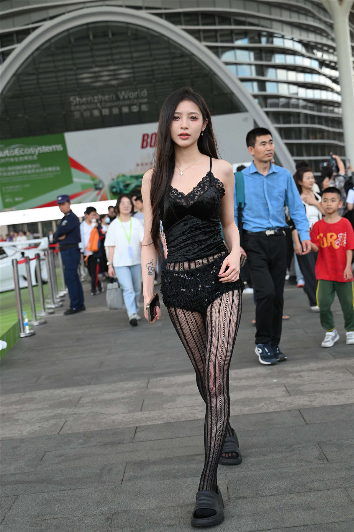 图片[2]-迷人黑色系-日更街拍