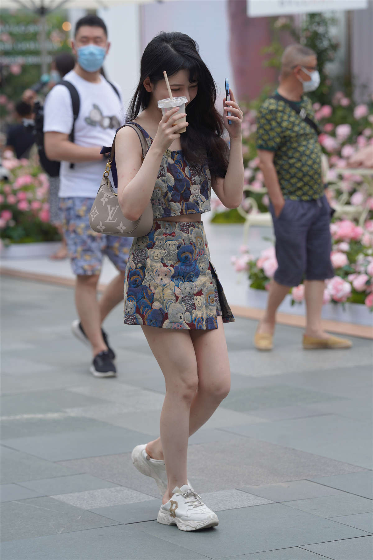 可爱卡通熊套装裙-日更街拍