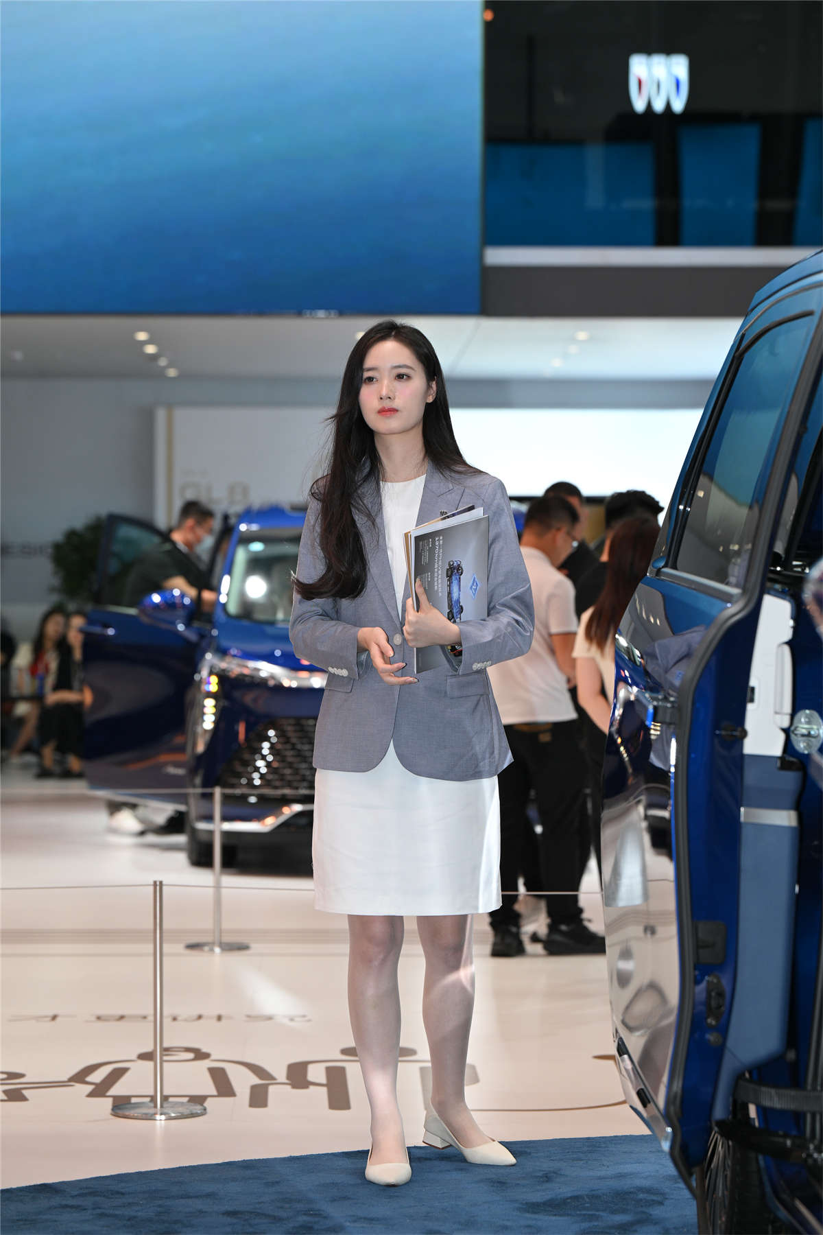 图片[2]-气质优雅OL-日更街拍