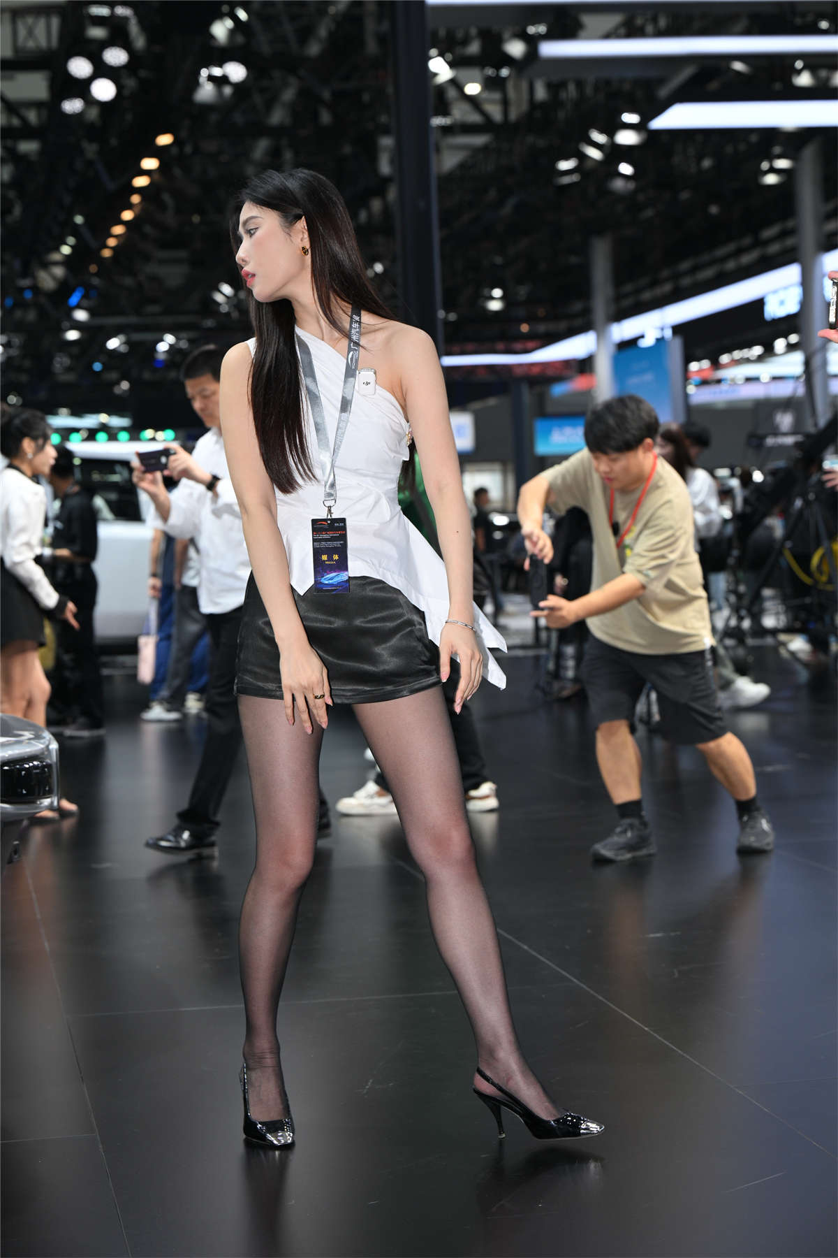 图片[2]-魅力黑白搭配-日更街拍