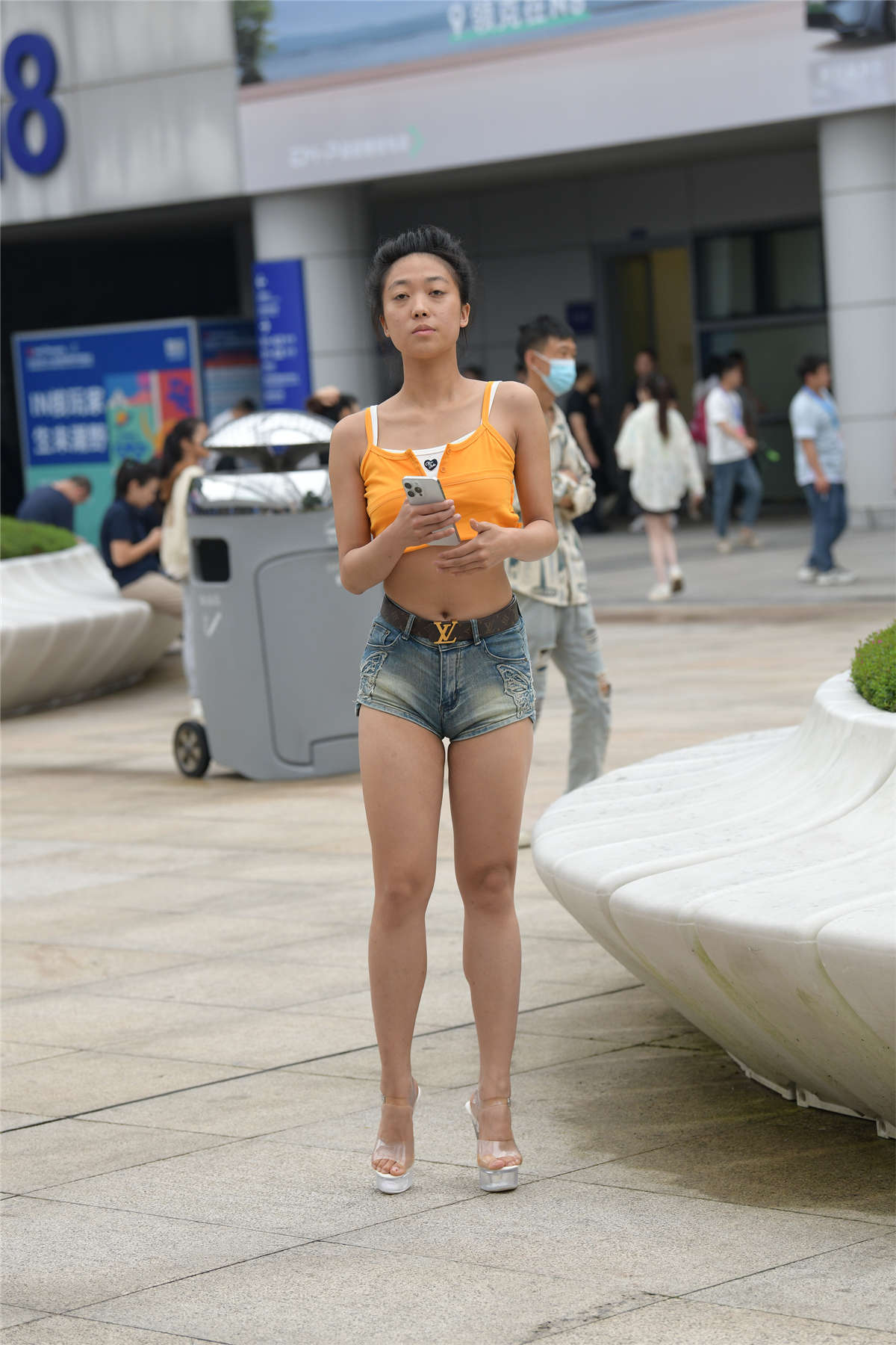 图片[2]-素颜牛仔短裤-日更街拍