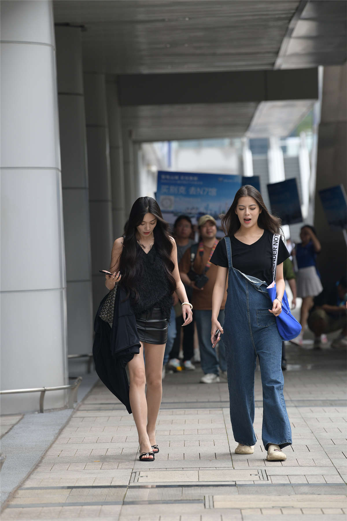 图片[2]-温婉高挑靓女-日更街拍