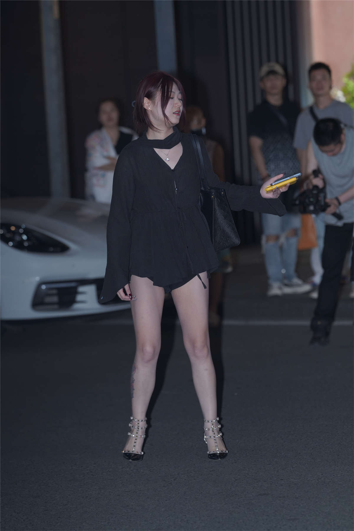 图片[2]-黑白搭配姐妹-日更街拍