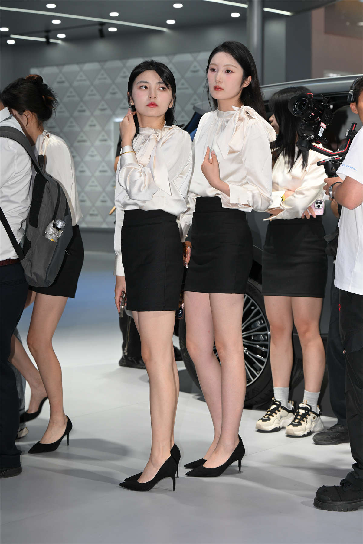 图片[2]-黑白搭配包臀裙-日更街拍