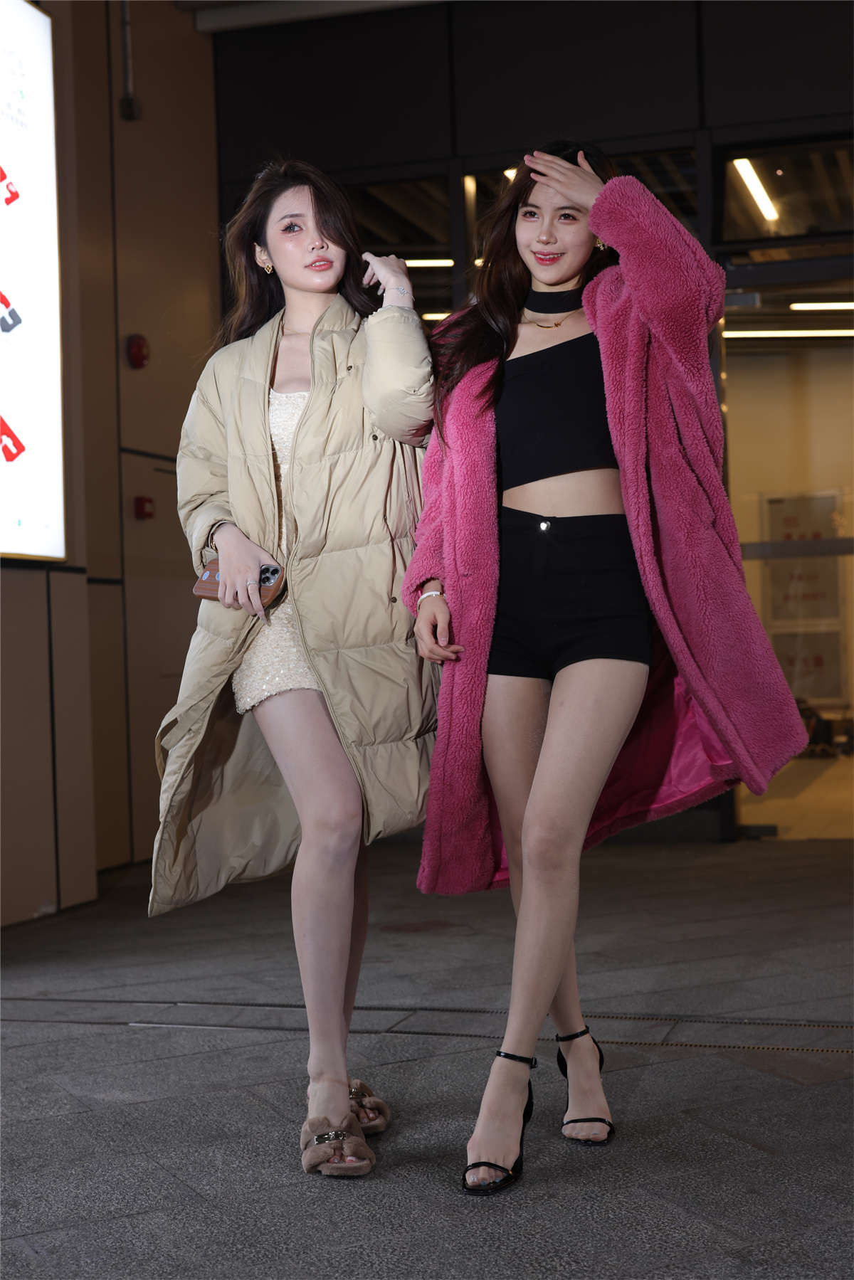 图片[2]-黑色短裤搭配-日更街拍