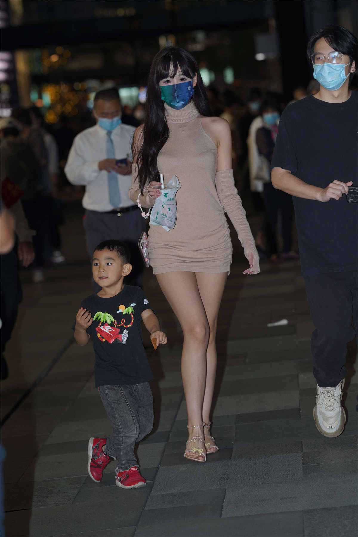 图片[2]-魅力修身裙-日更街拍