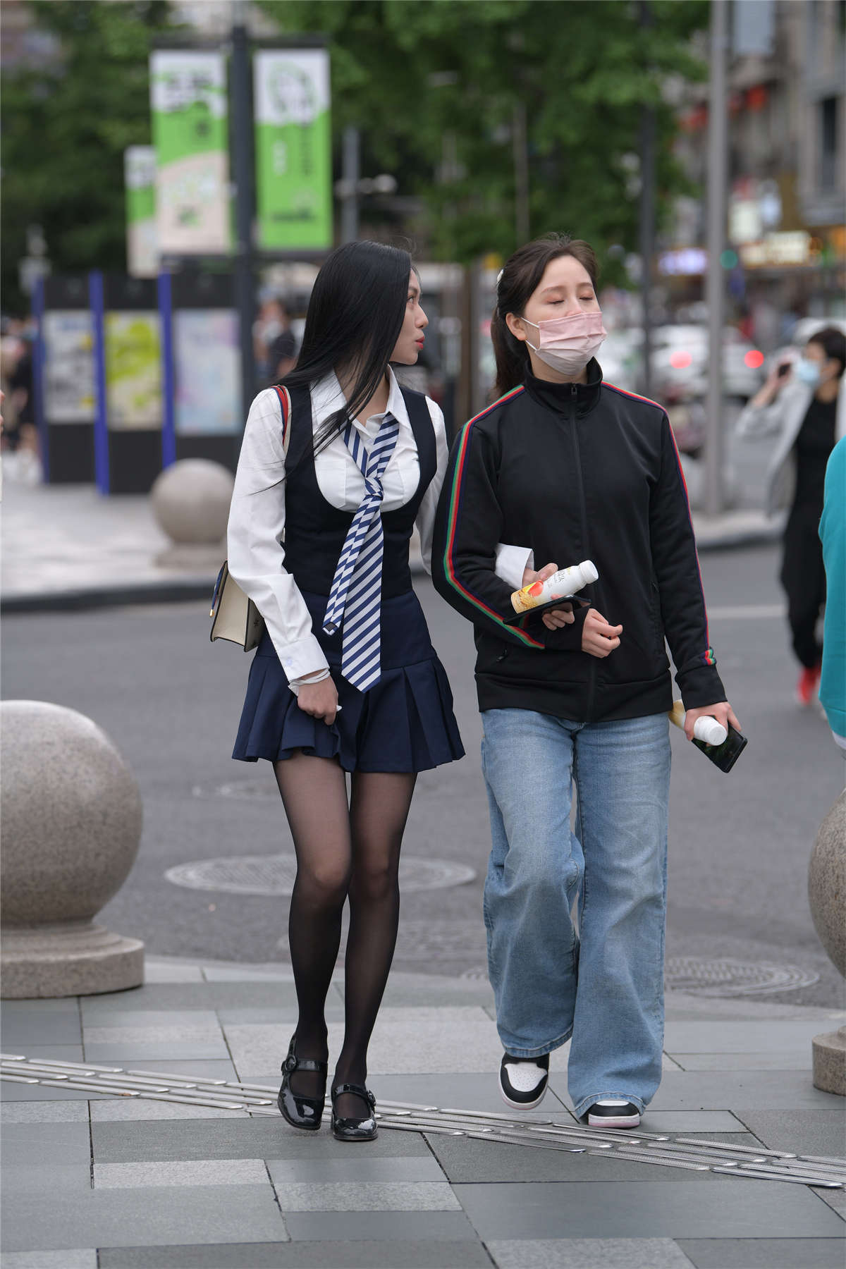 图片[2]-衬衫百褶裙-日更街拍