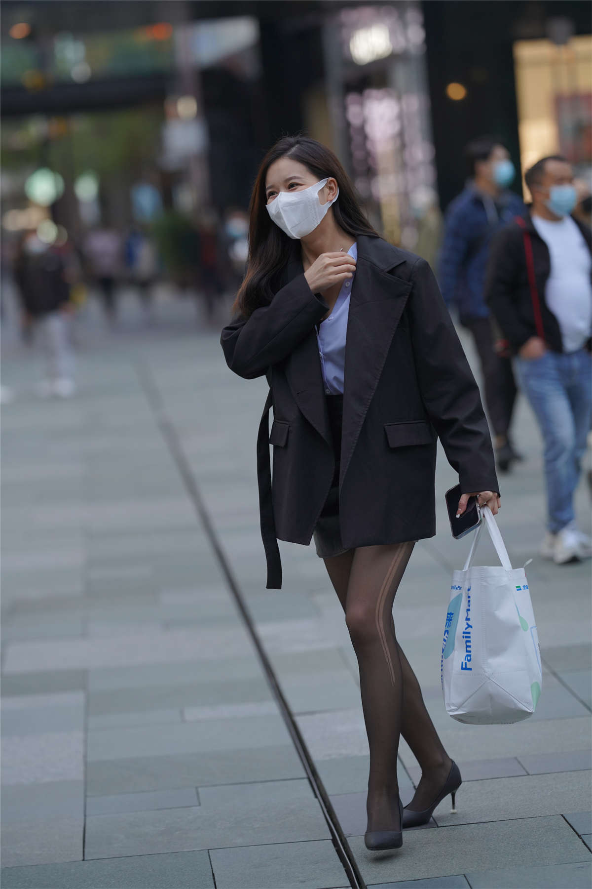 图片[2]-通勤风西装外套-日更街拍