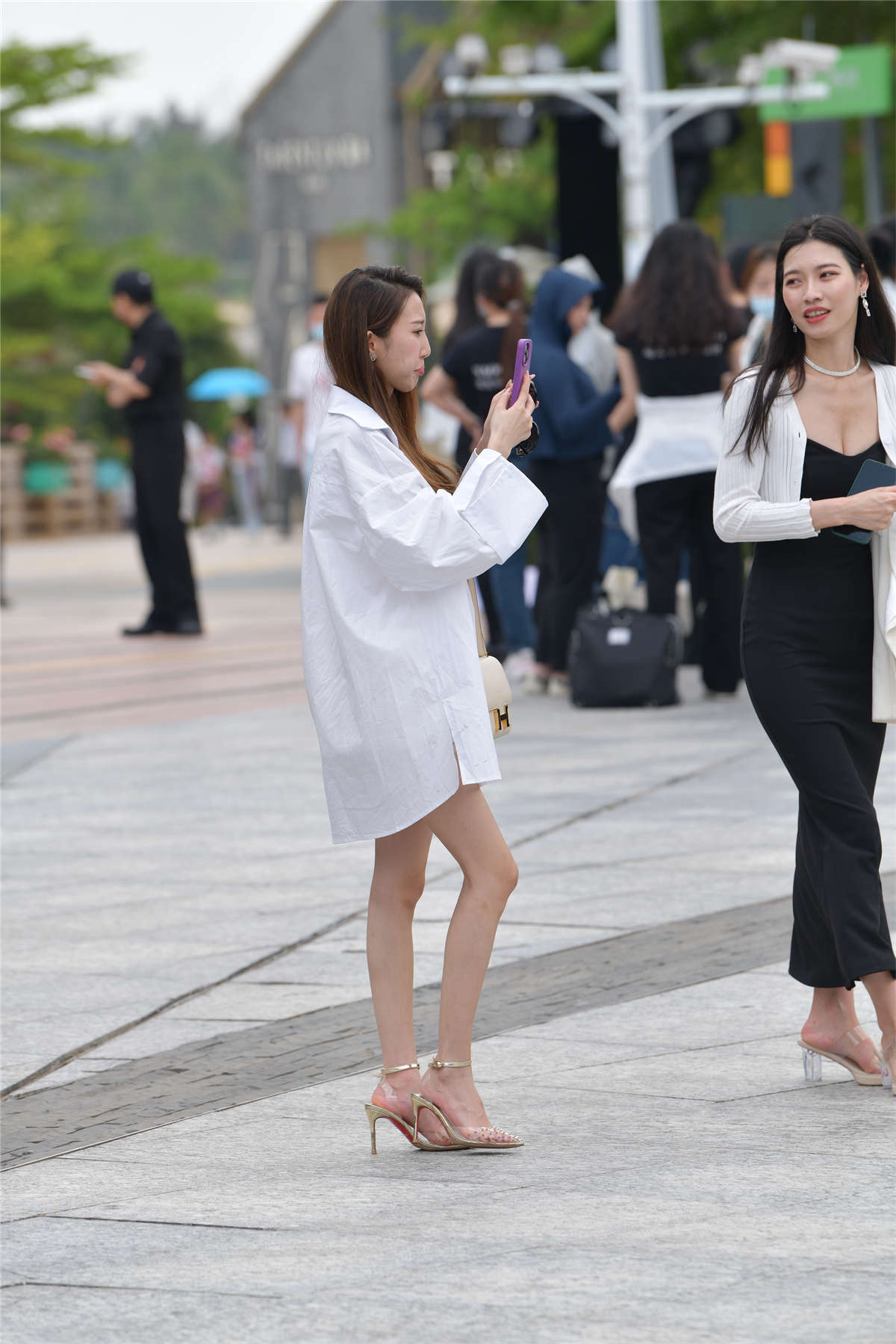 图片[2]-性感白色西装外套-日更街拍