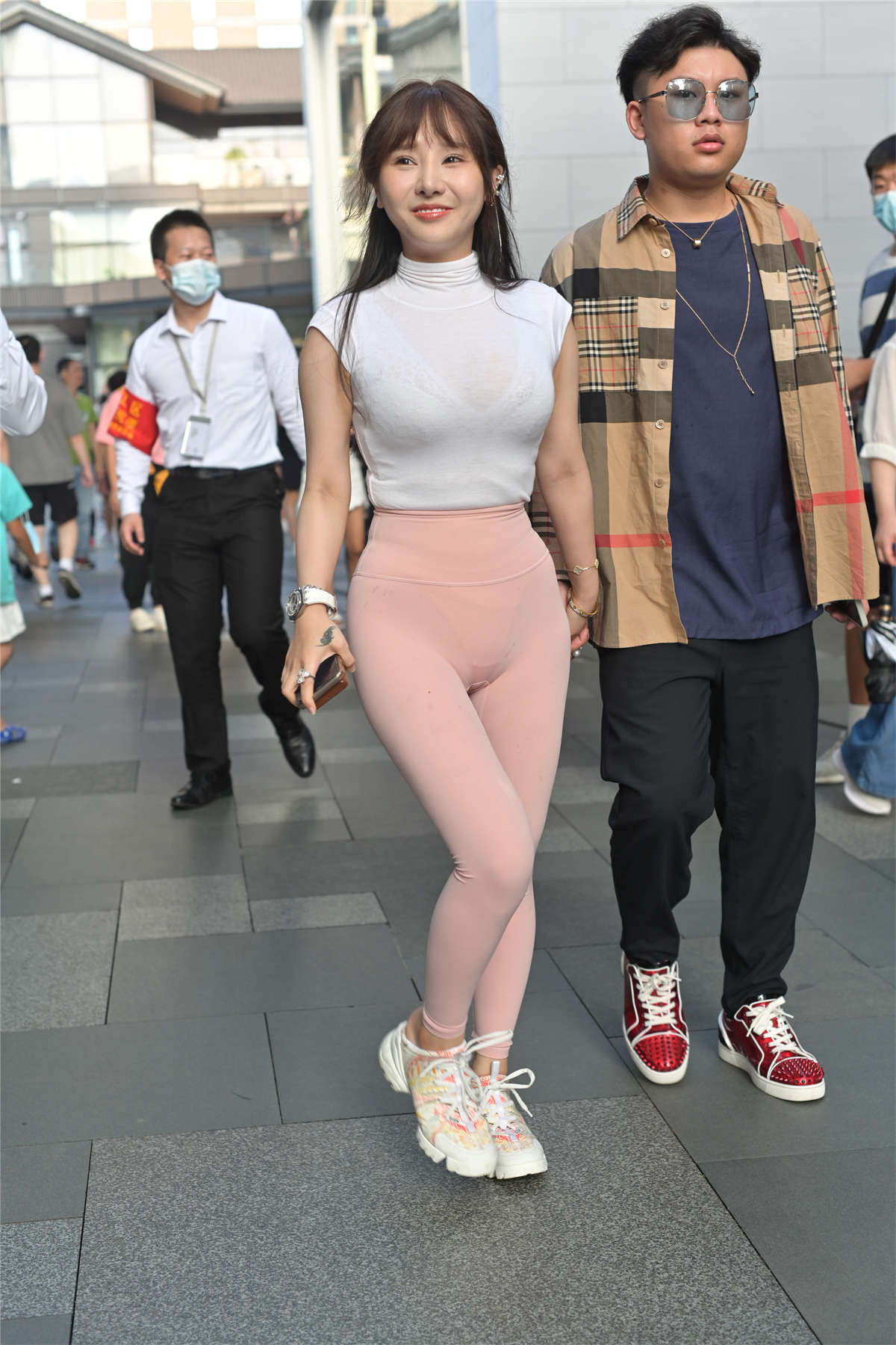 图片[2]-青春靓丽粉白搭配-日更街拍