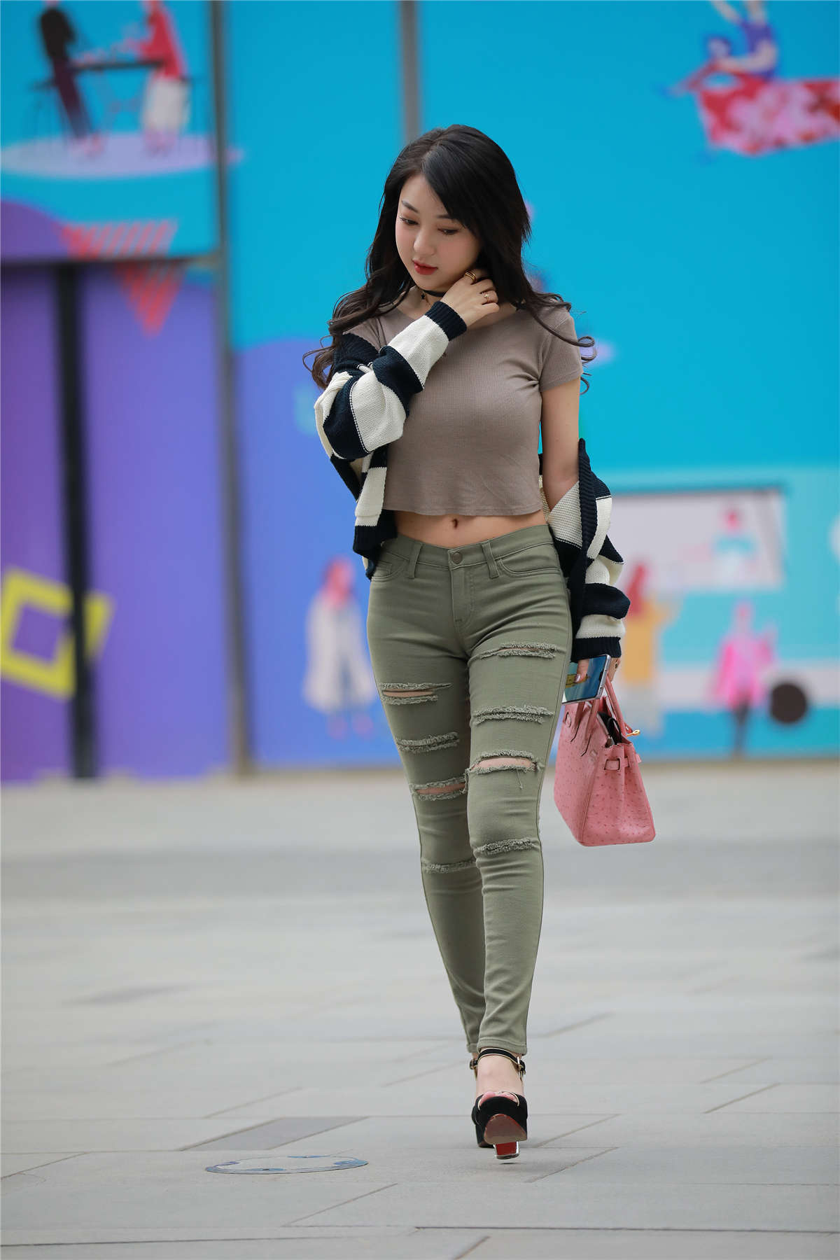 图片[2]-紧身牛仔裤搭配-日更街拍