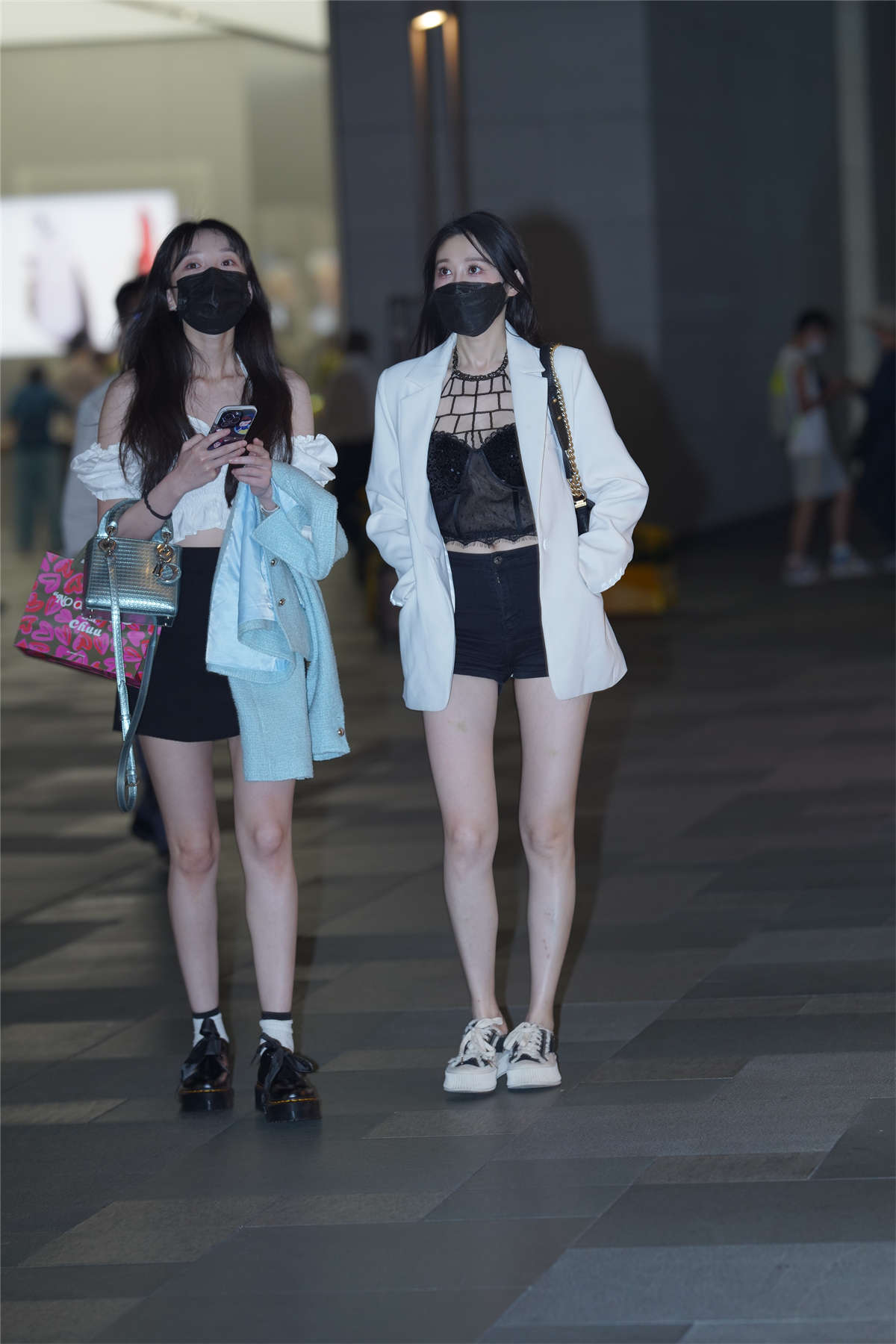 图片[2]-白色西装外套-日更街拍