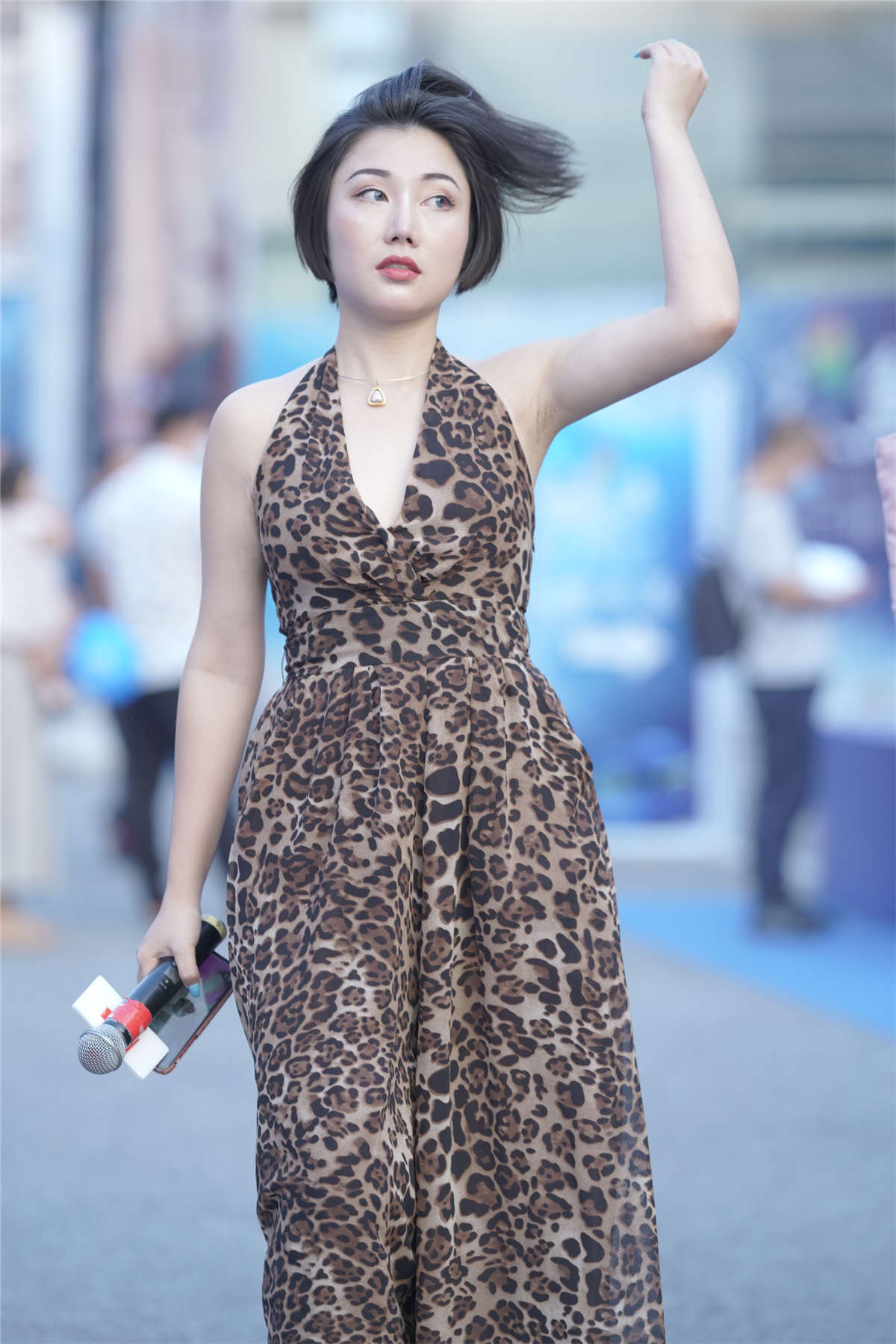 图片[2]-豹纹喇叭裤豹纹连体衣豹纹长裤-日更街拍