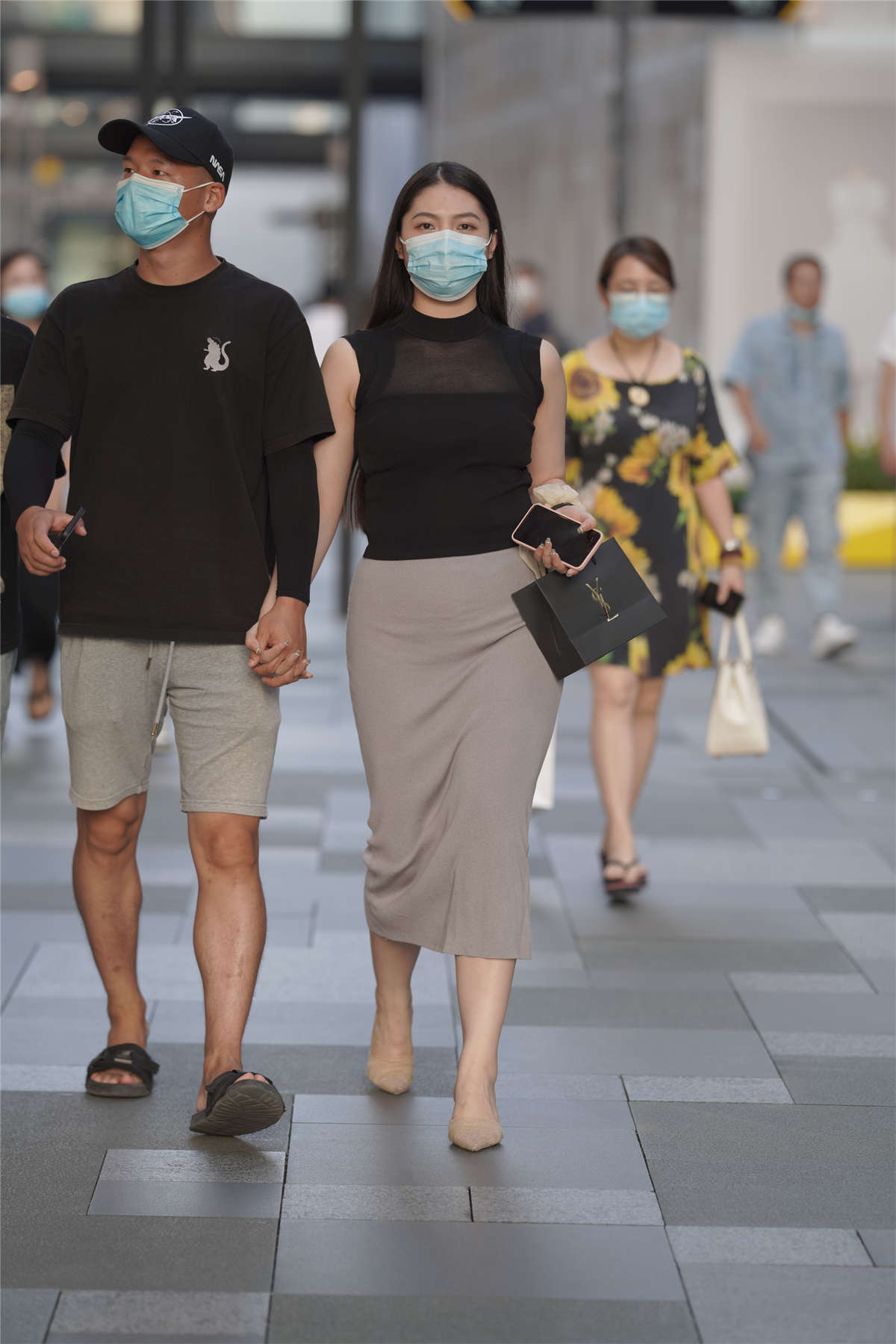 图片[2]-肉感少妇-日更街拍