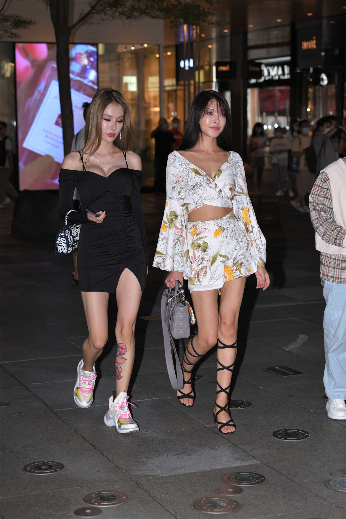 图片[2]-黑白配闺蜜-日更街拍