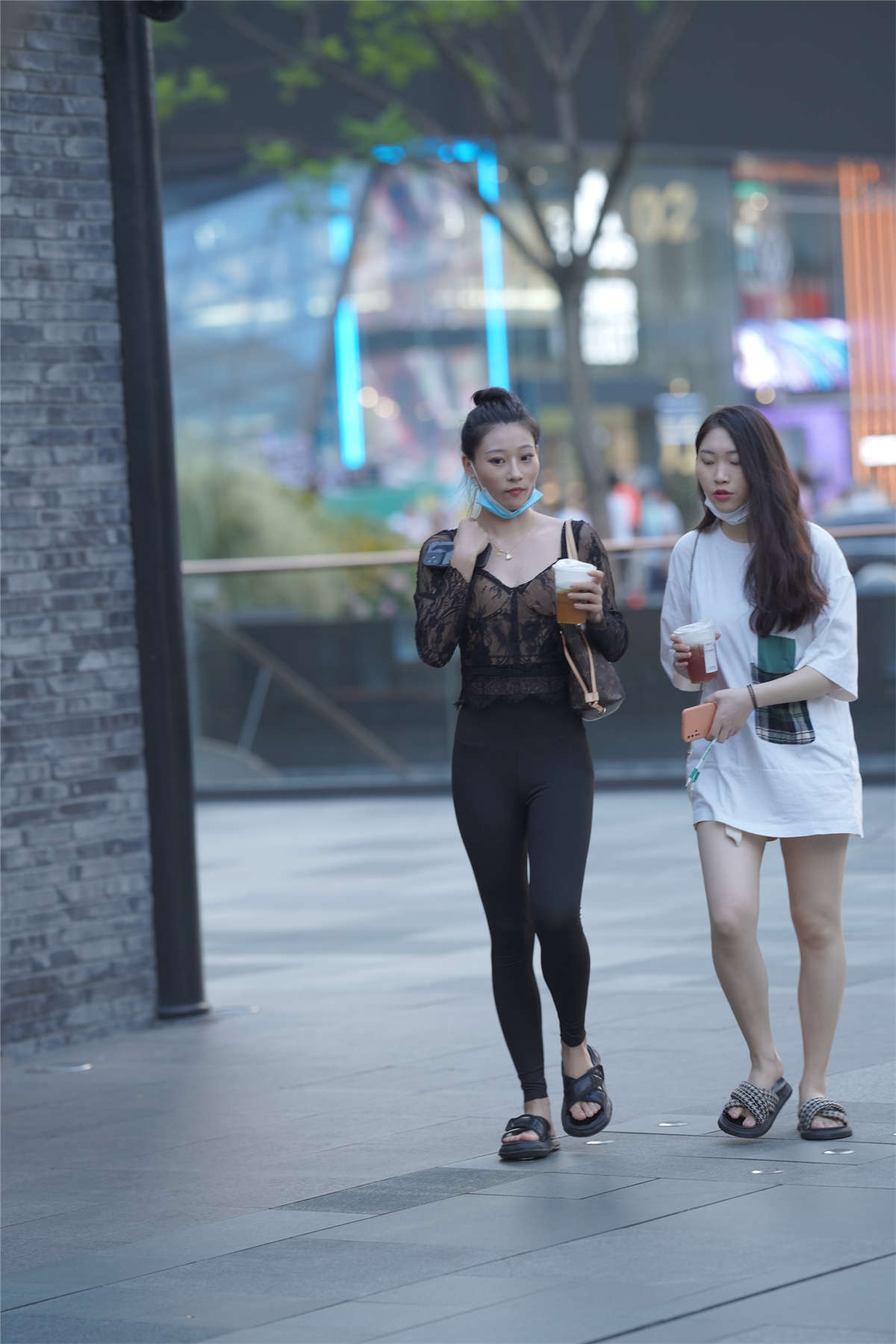 图片[2]-黑色瑜伽好身材-日更街拍