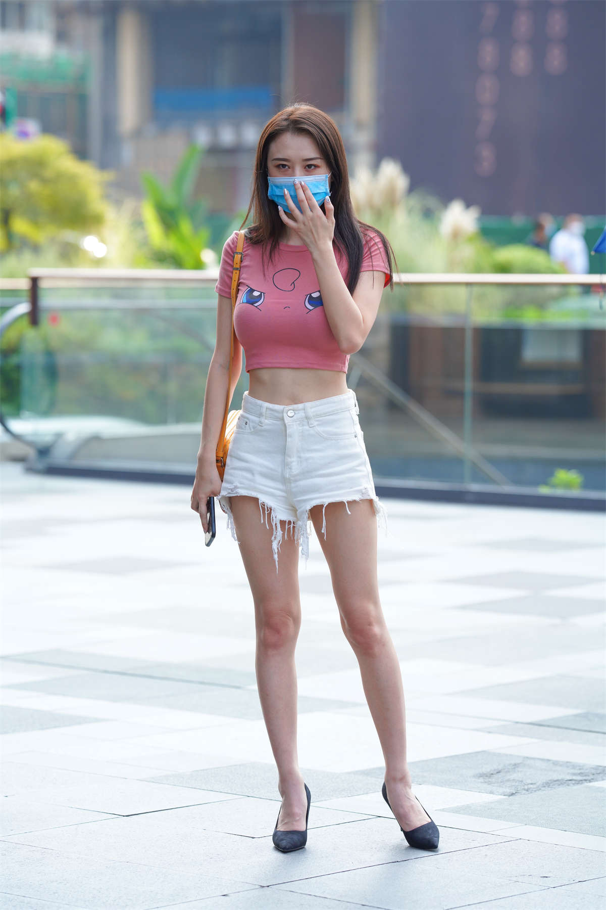 图片[2]-卡通短袖小姐姐-日更街拍