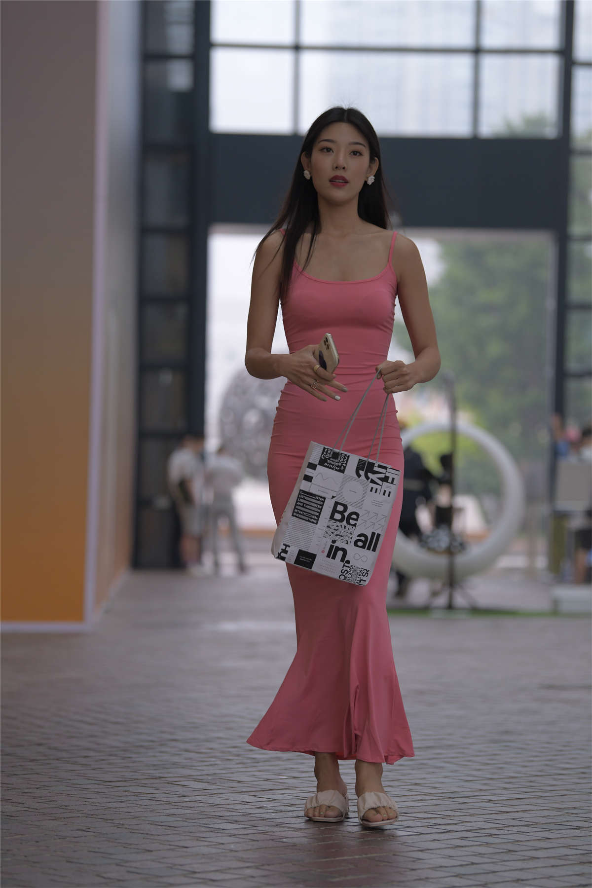 图片[2]-[魔镜原创摄影]一始街拍作品 冰冷的夏天-日更街拍