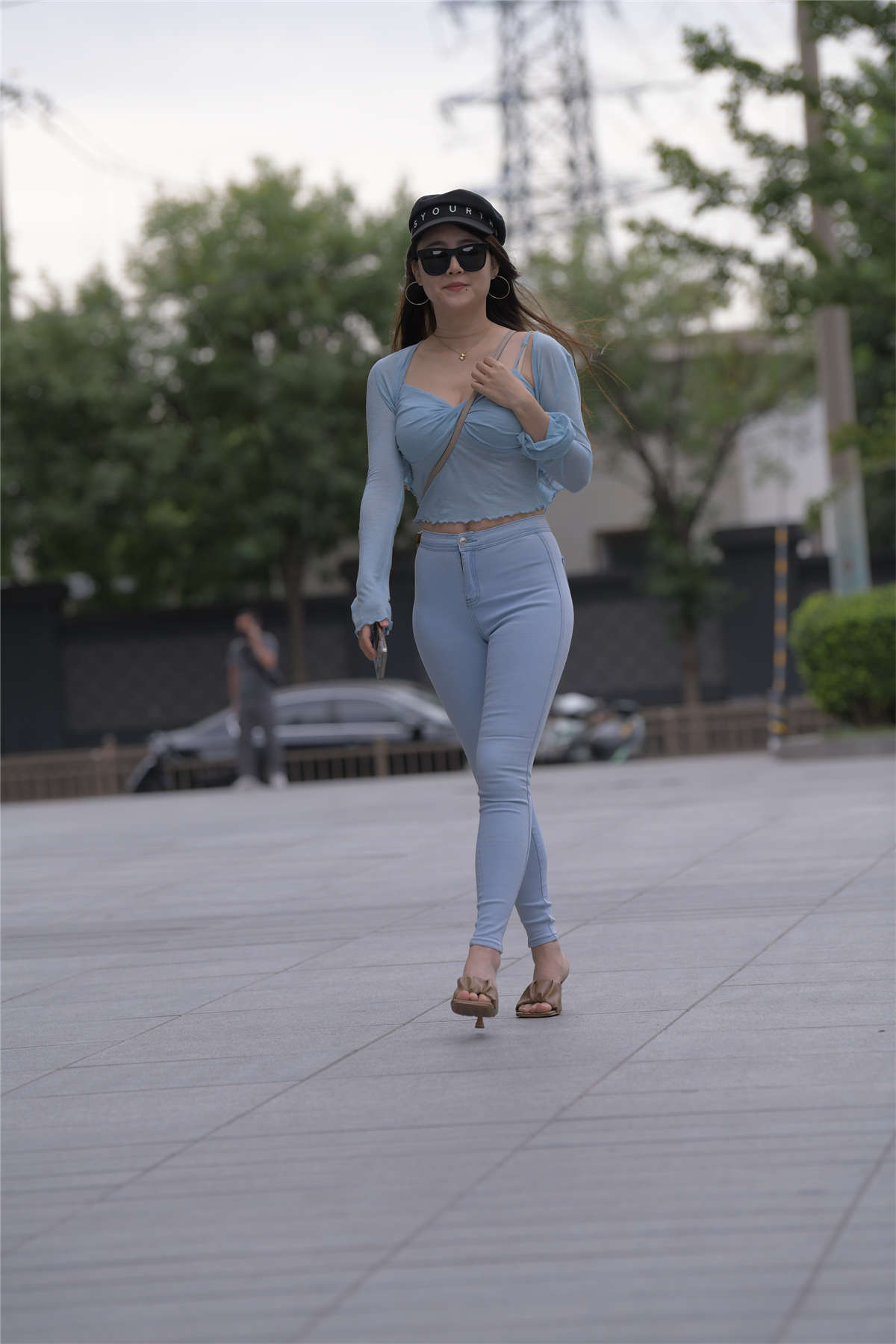 图片[2]-[魔镜原创摄影]一始街拍作品 凉风向暖-日更街拍