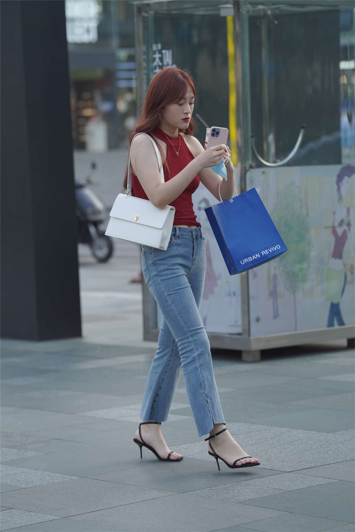 图片[2]-百搭喇叭牛仔裤-日更街拍