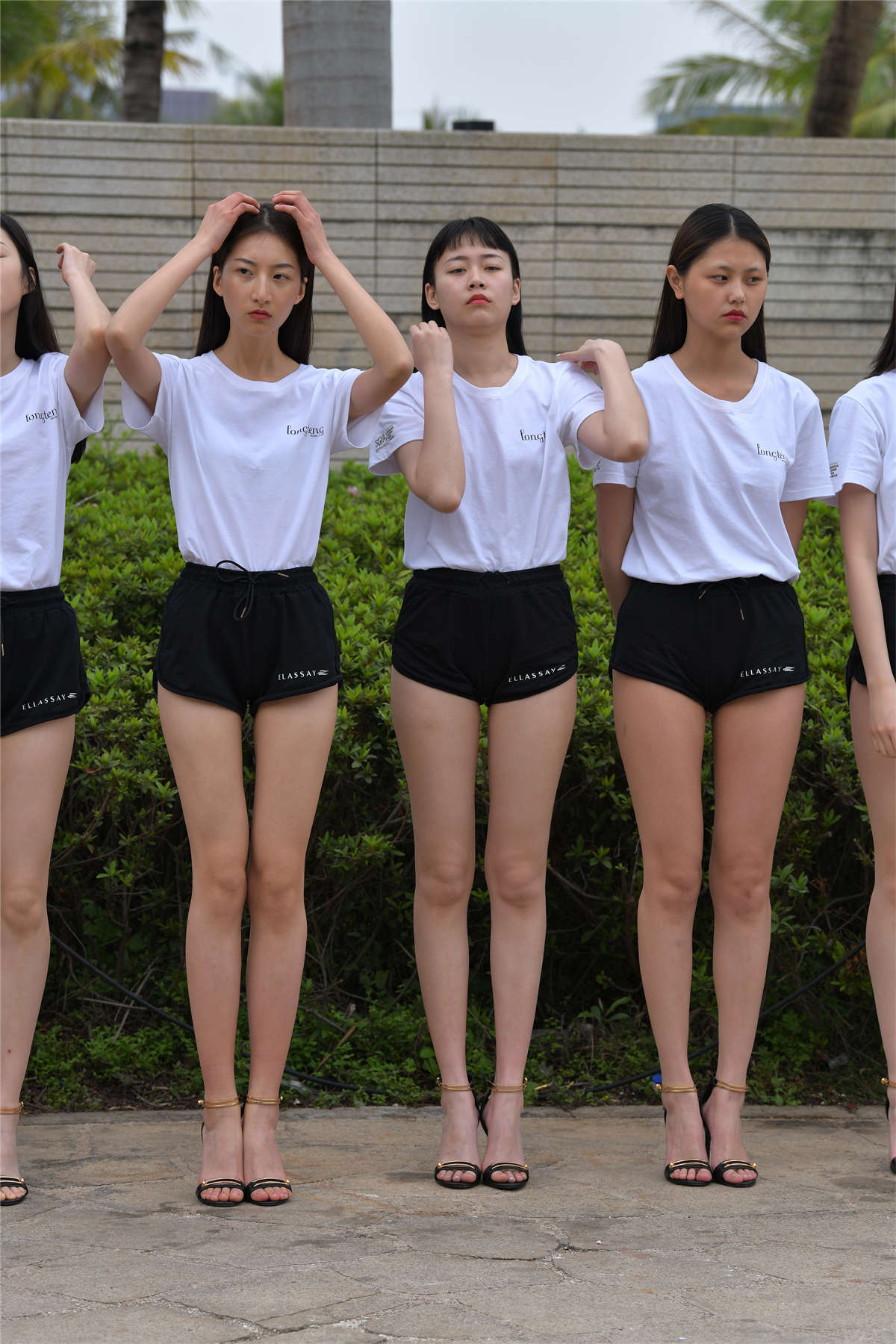 图片[2]-高挑青春妹子-日更街拍