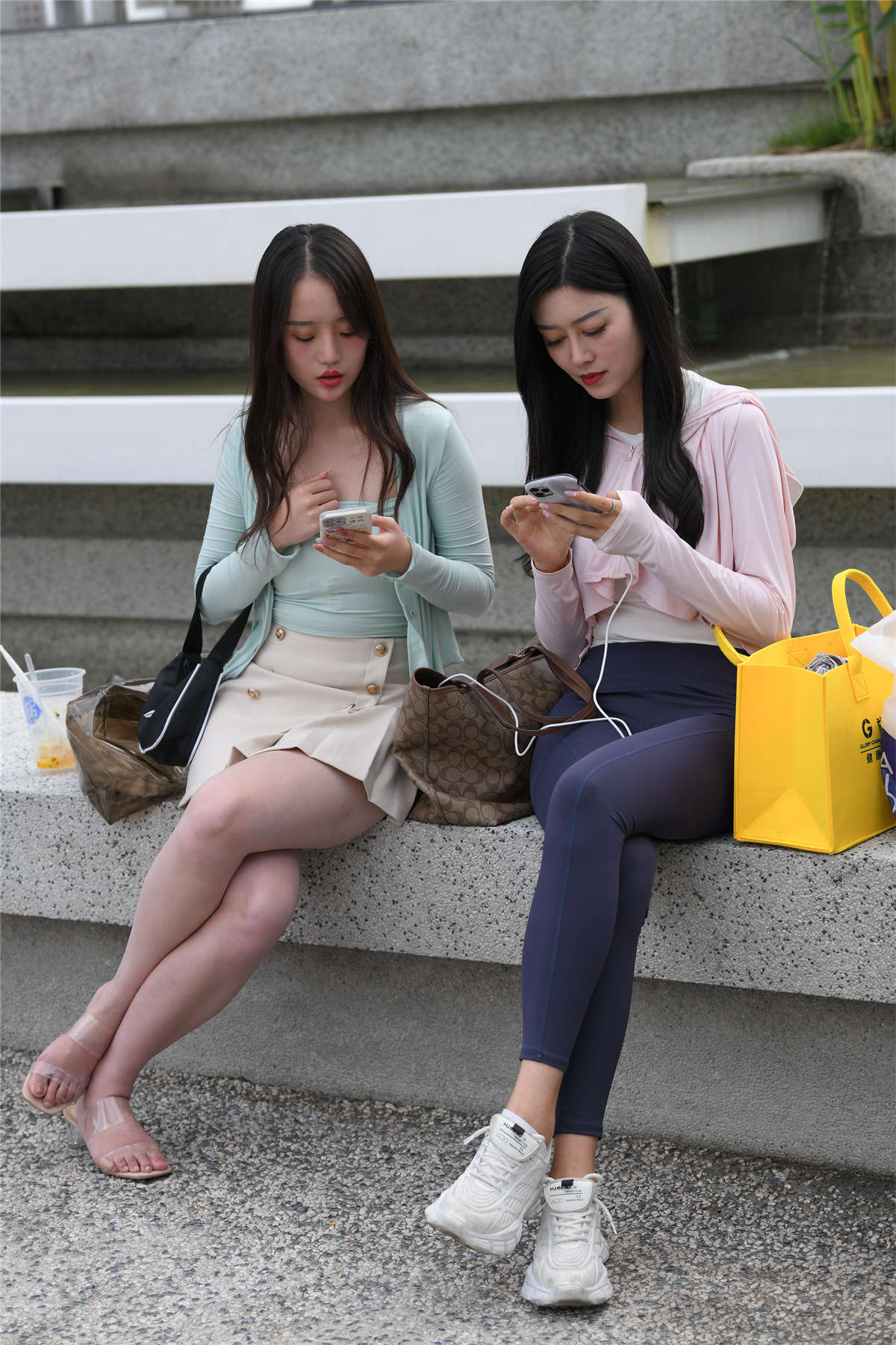 活力姐妹花-日更街拍