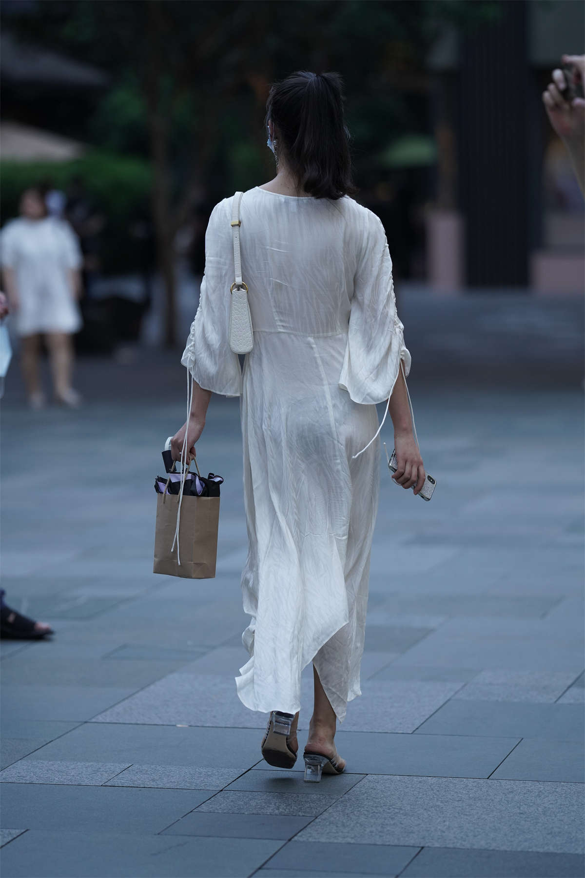 图片[2]-凯恩公爵街拍作品 – 舒适的连衣裙-日更街拍