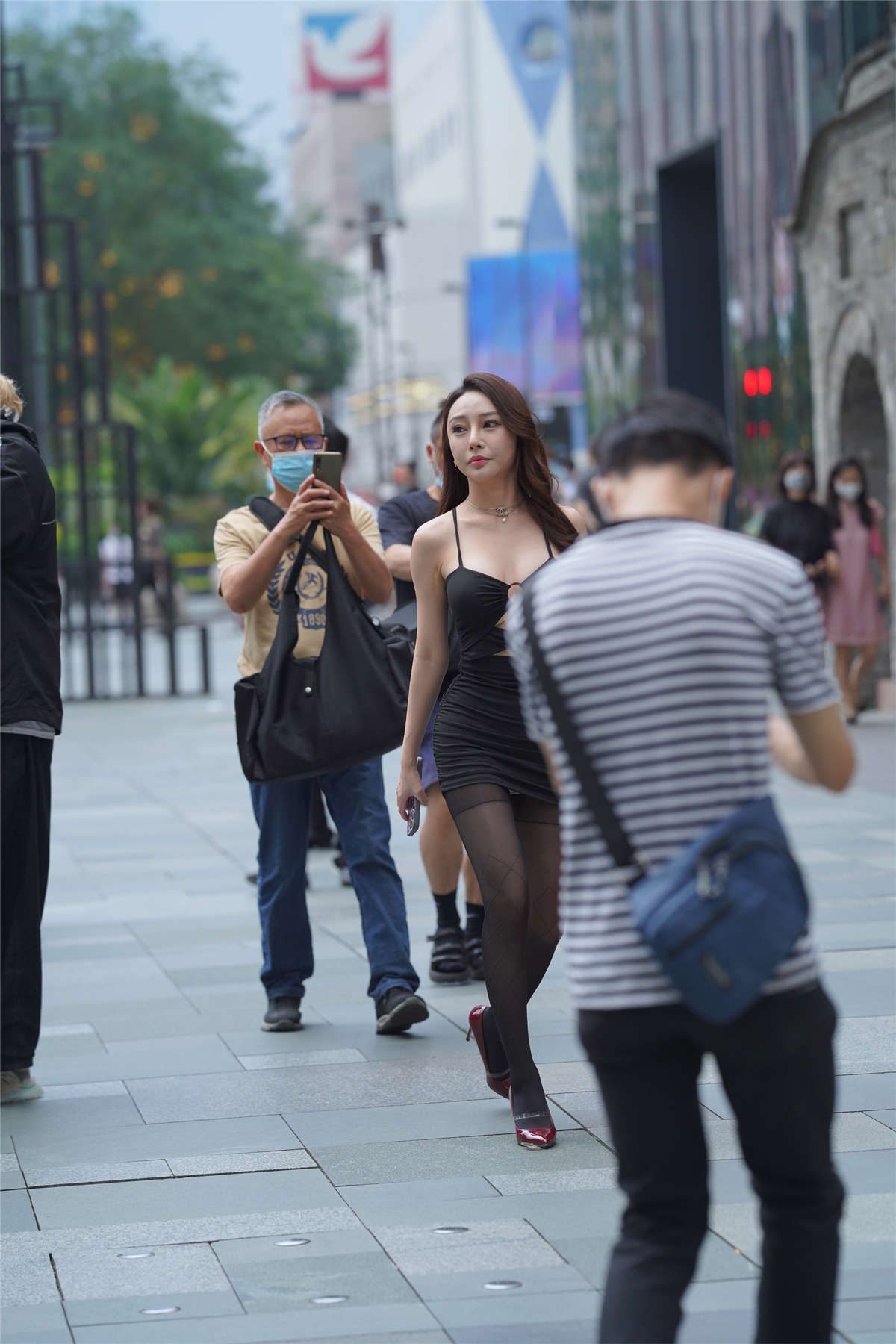 图片[2]-性感黑色系-日更街拍