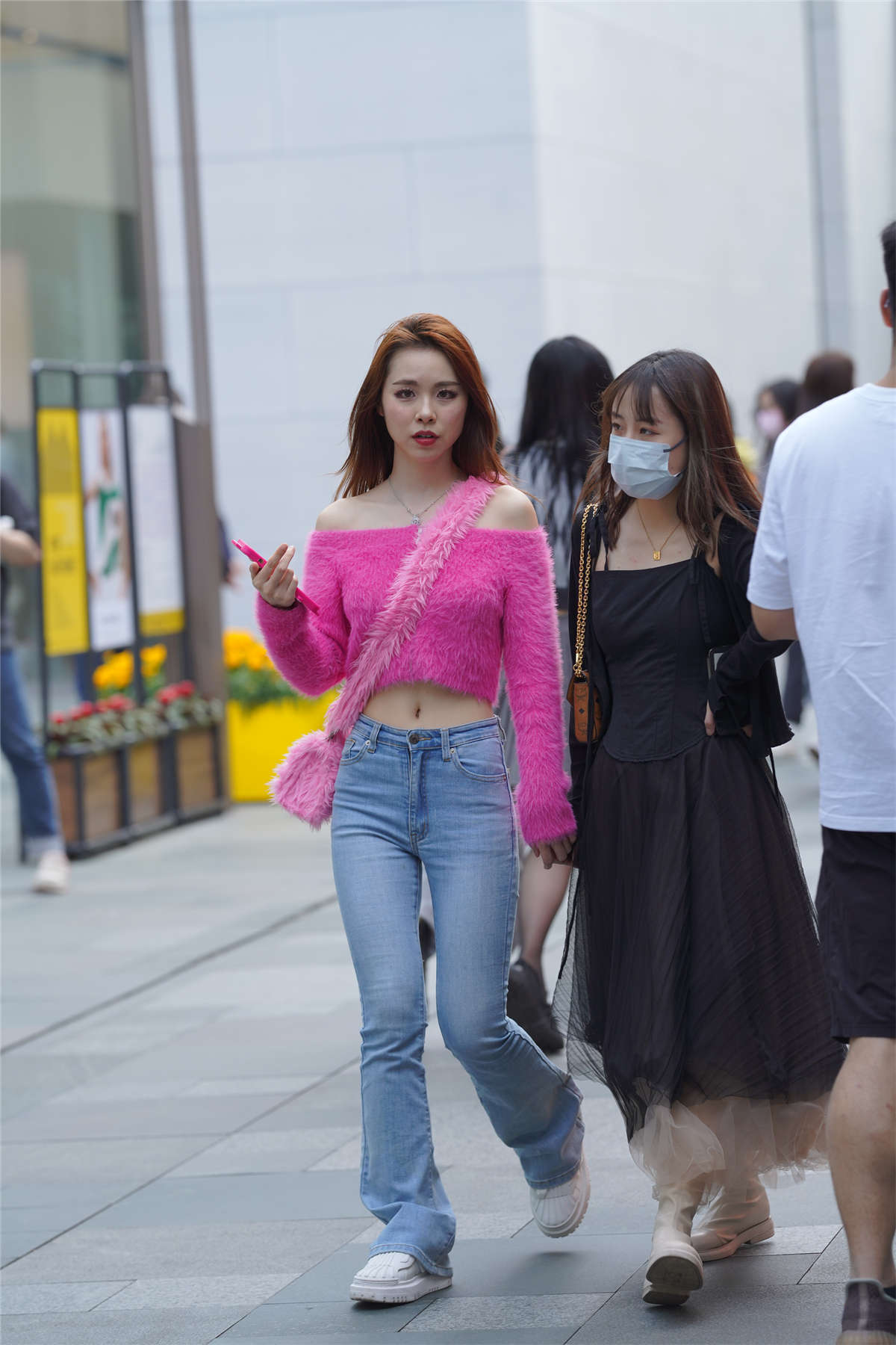 青春靓丽的粉-日更街拍