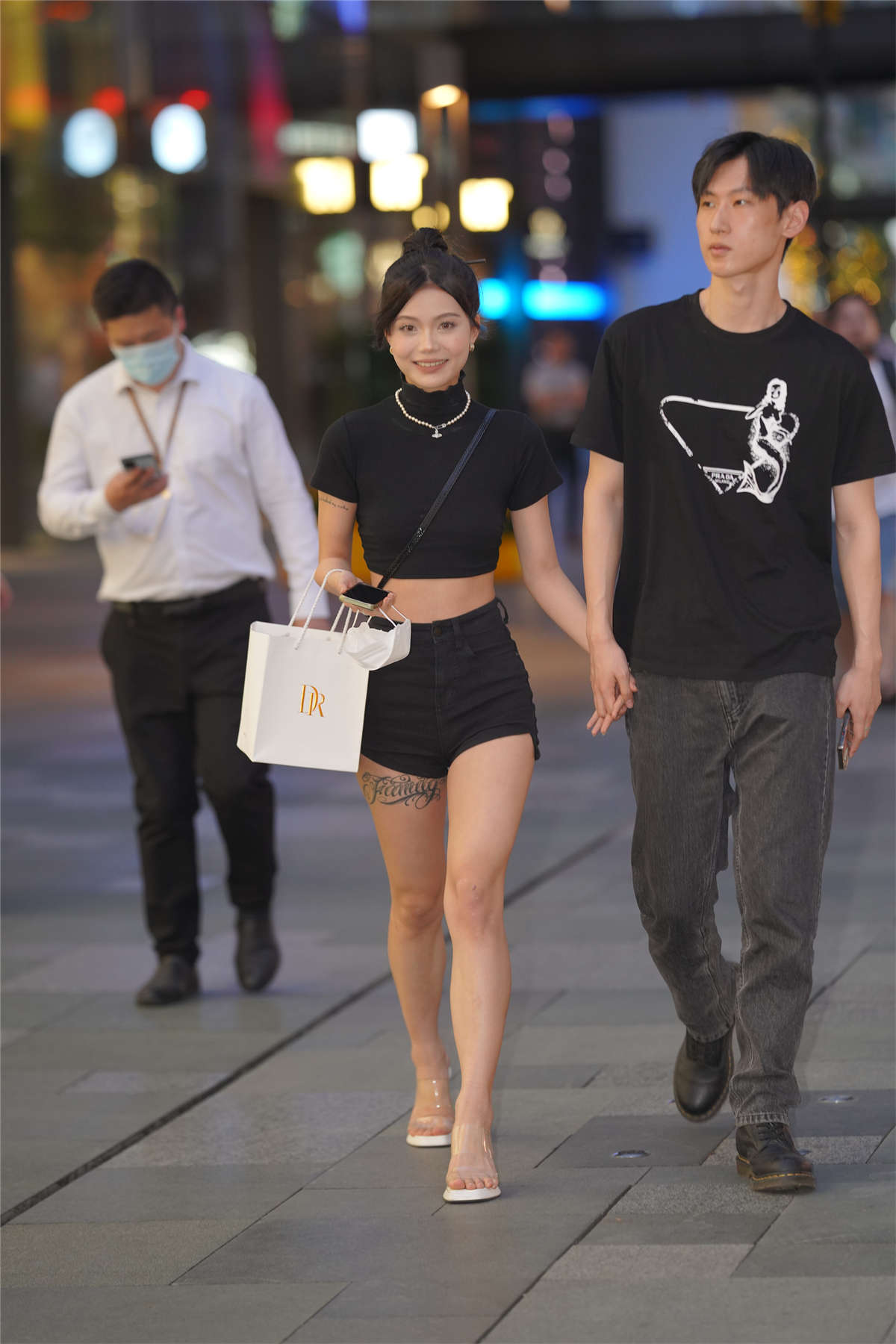 图片[2]-甜美活力女孩-日更街拍