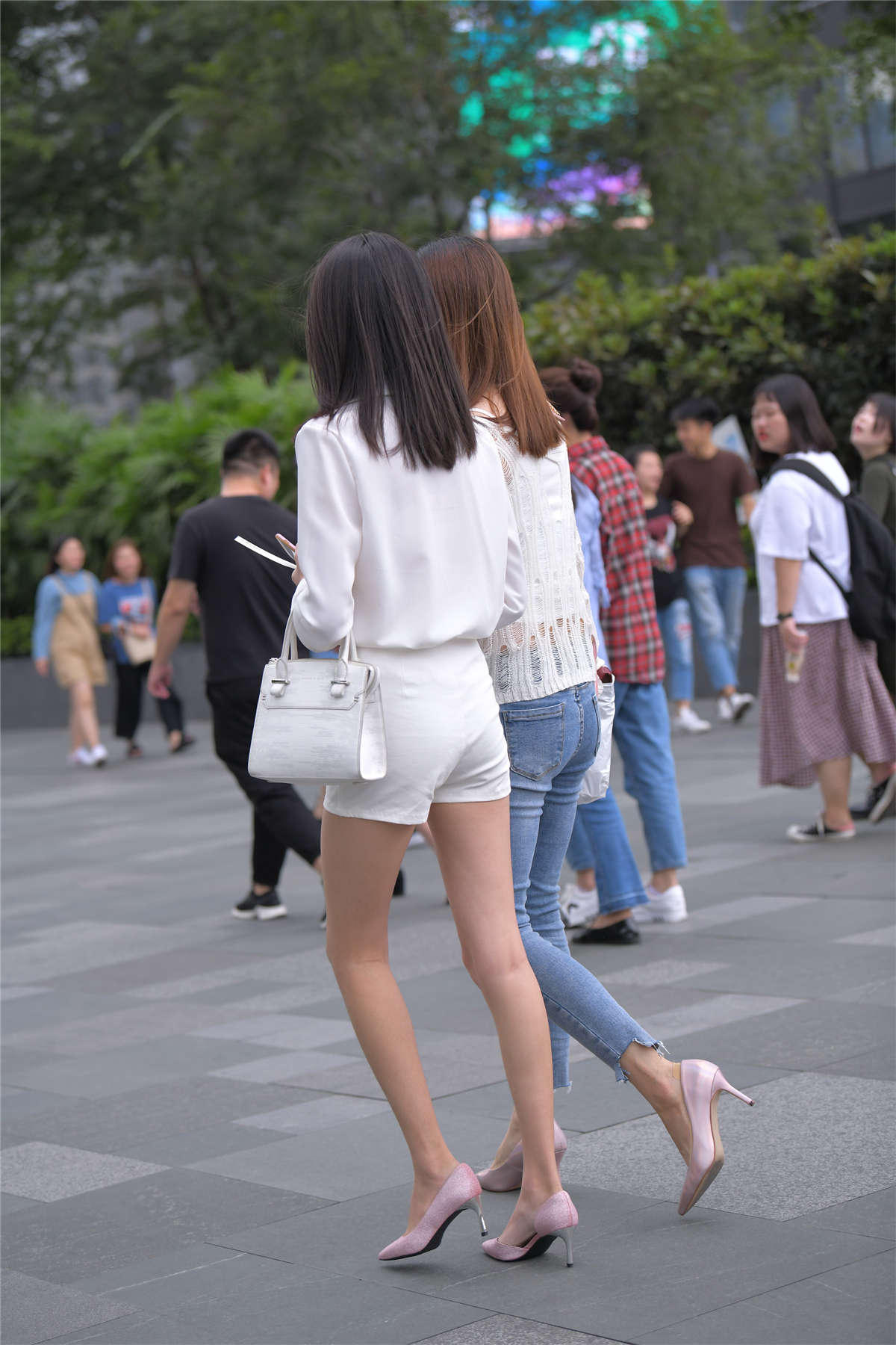 图片[2]-魂魂街拍作品 – 性感长腿小姐姐-日更街拍