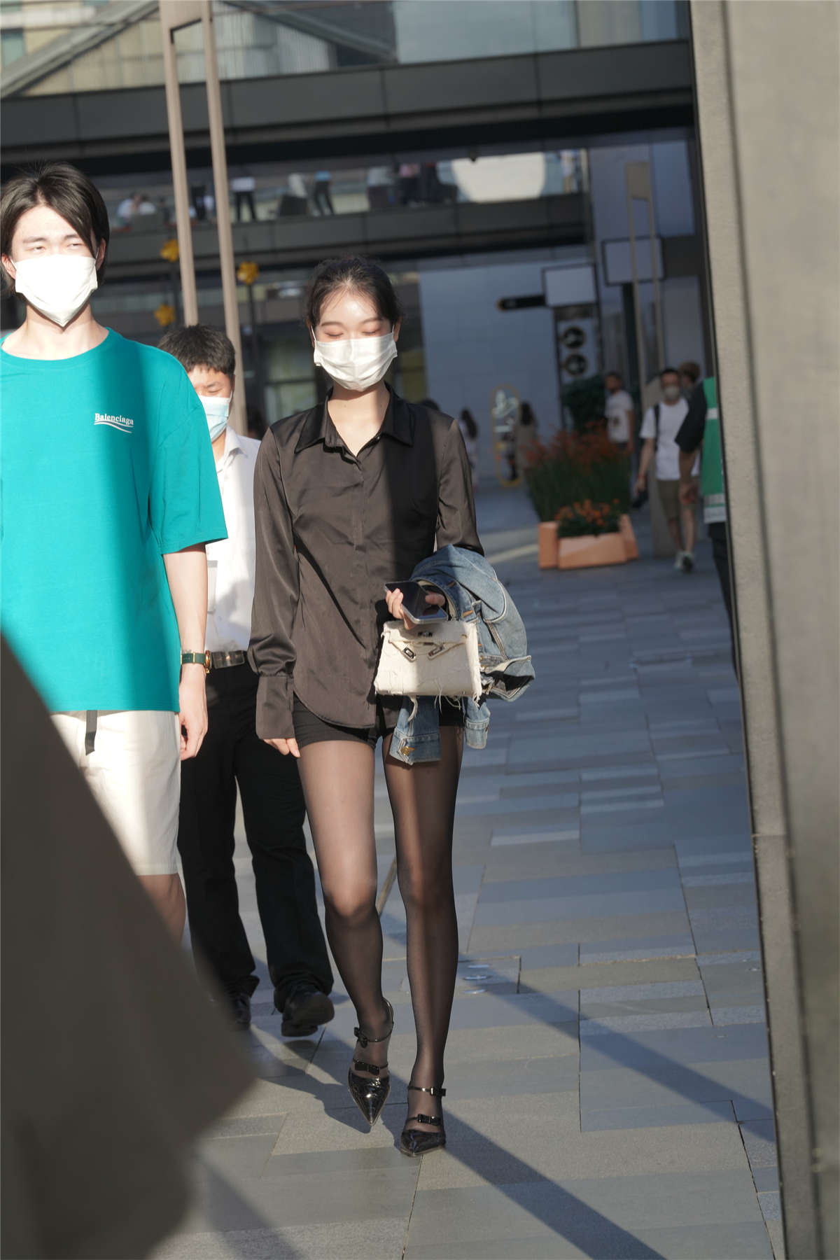 图片[2]-黑丝美女-日更街拍