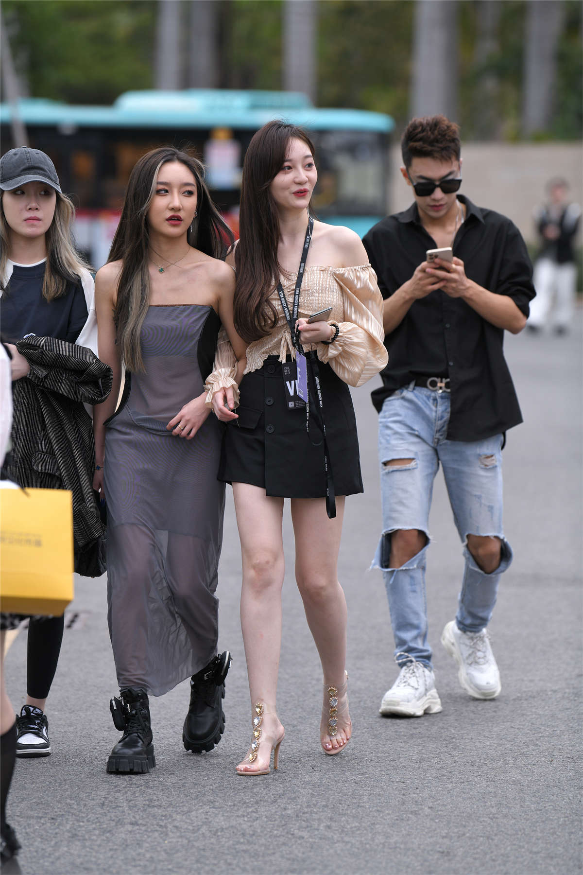 图片[2]-高跟气质美女-日更街拍