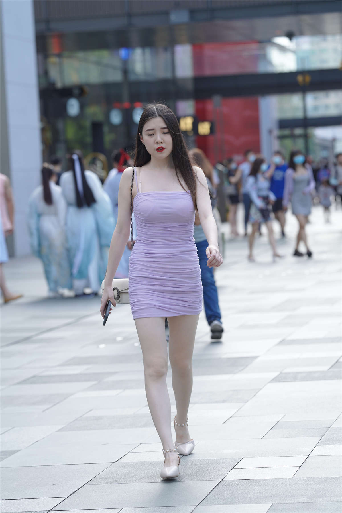 图片[2]-简约吊带裙-日更街拍