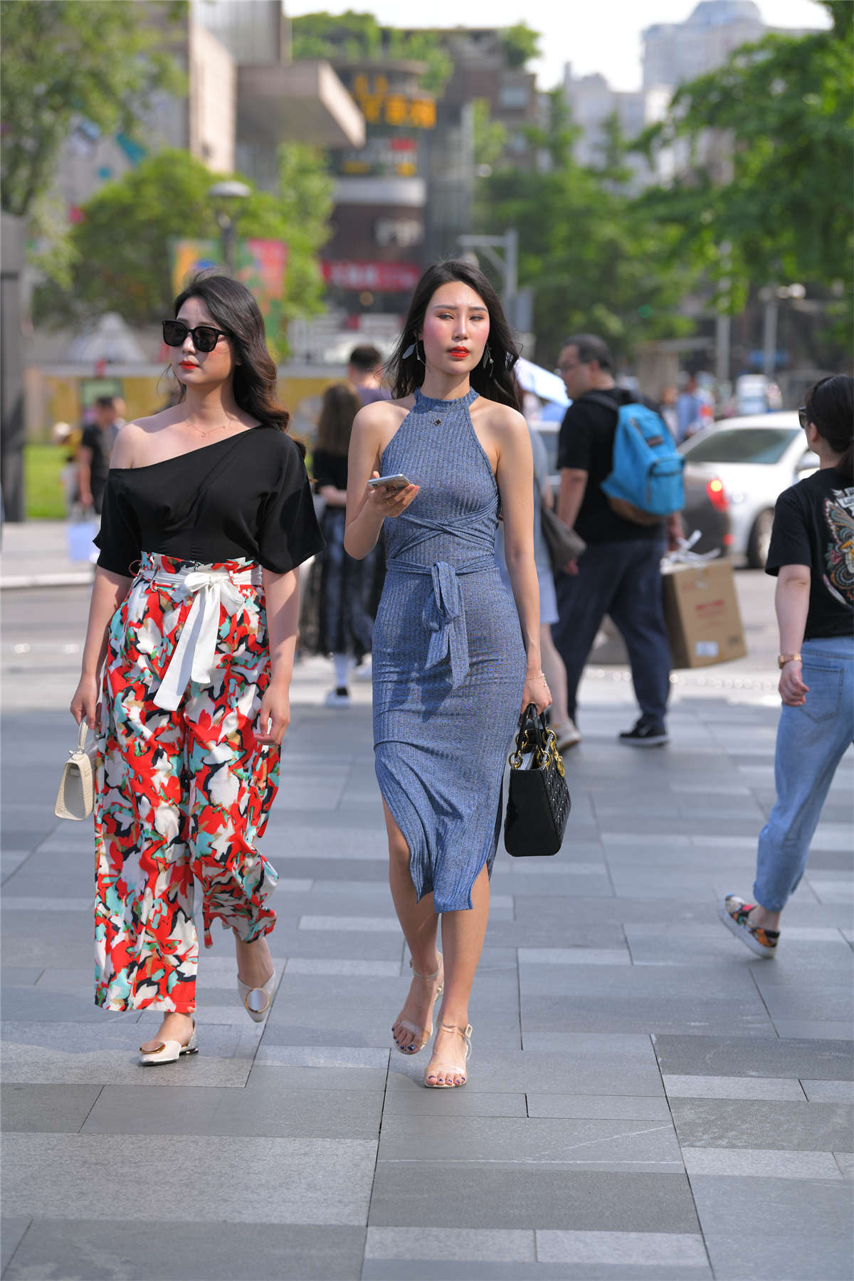 图片[2]-魅力修身长裙-日更街拍