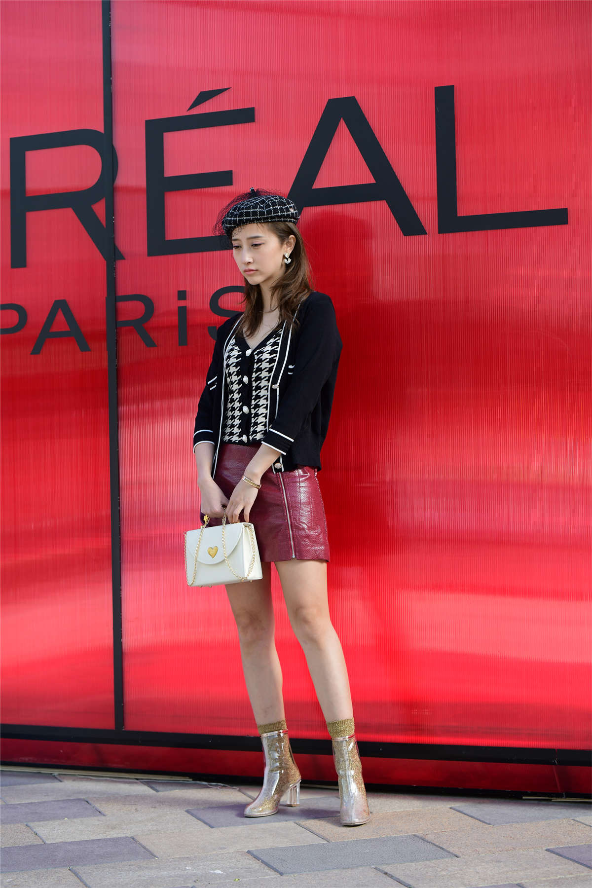 时尚魅力皮裙-日更街拍