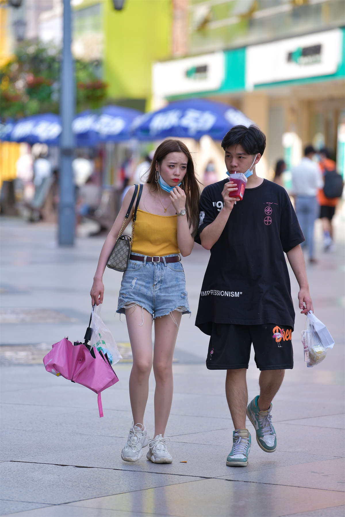摄神街拍作品 – 肉丝女友，我也想陪她逛街-日更街拍