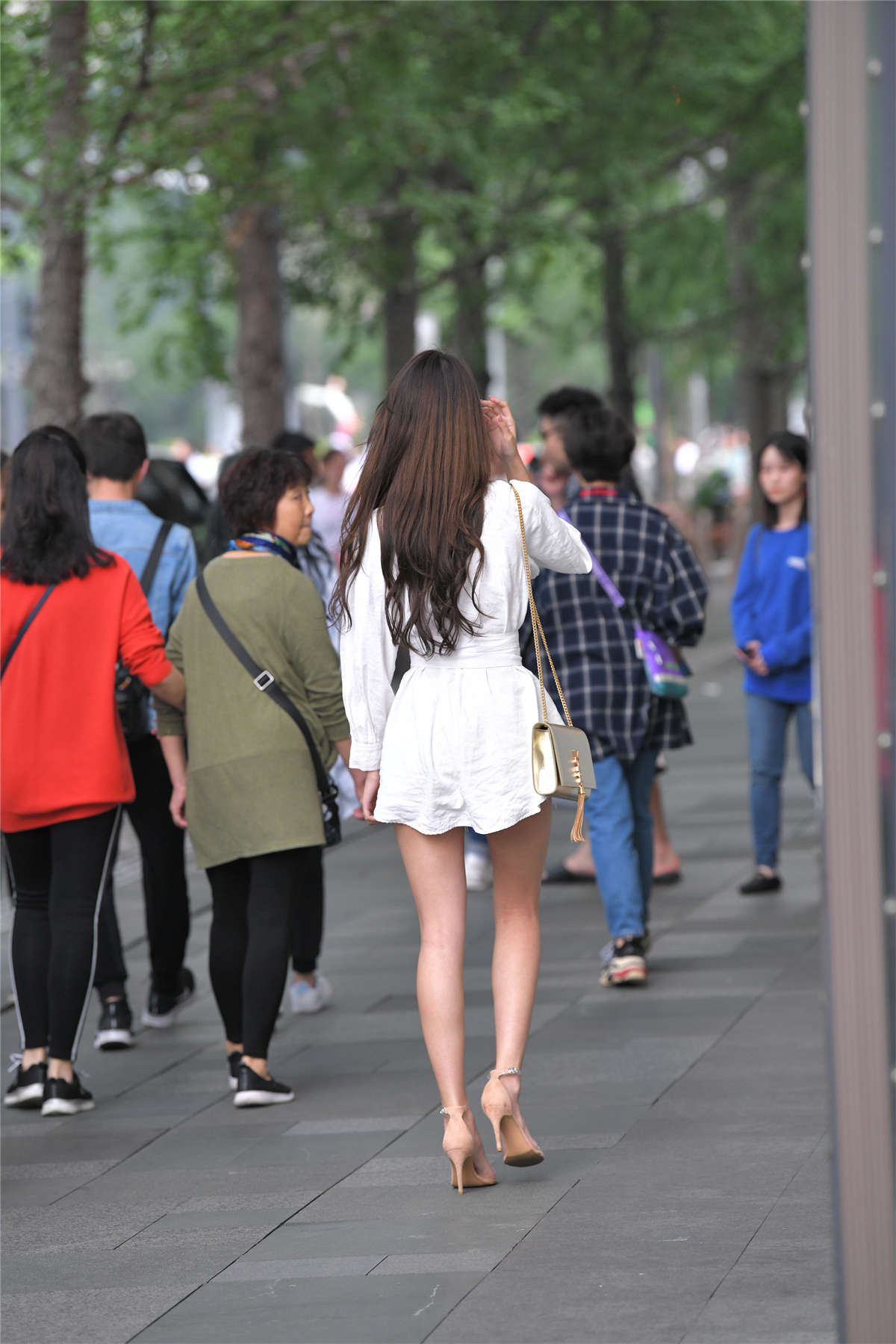 图片[2]-久久街拍作品 – 衬衫高跟鞋大长腿-日更街拍