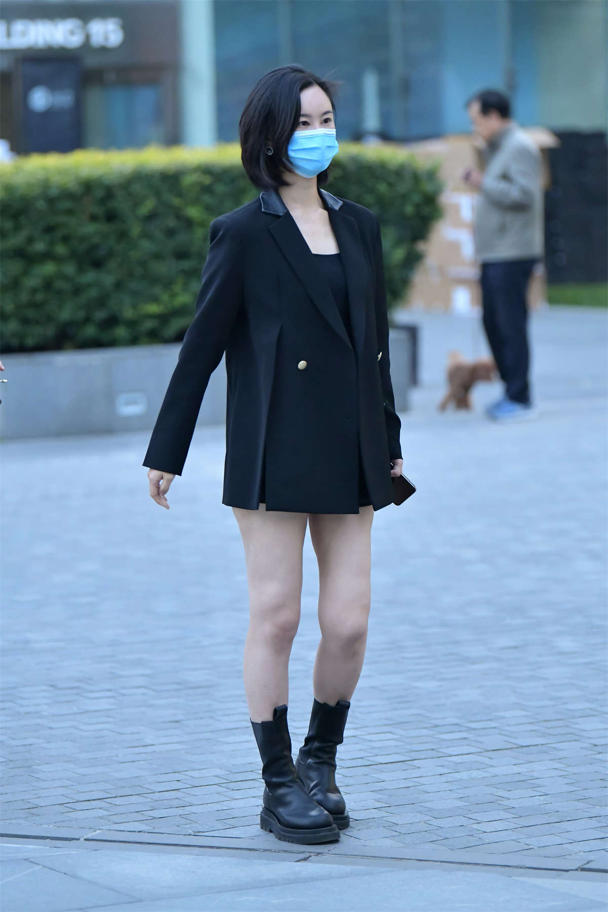 凯恩街拍作品 – 黑色热裤美女-日更街拍