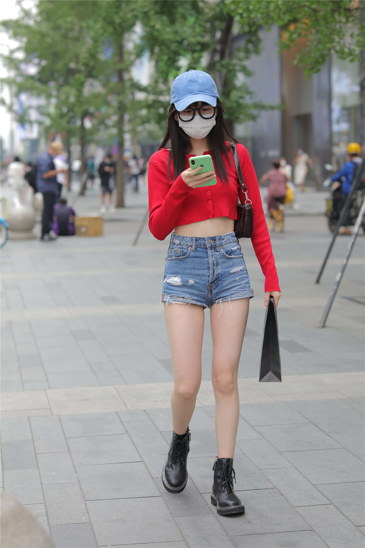 凯恩公爵街拍作品 – 热裤女孩-日更街拍