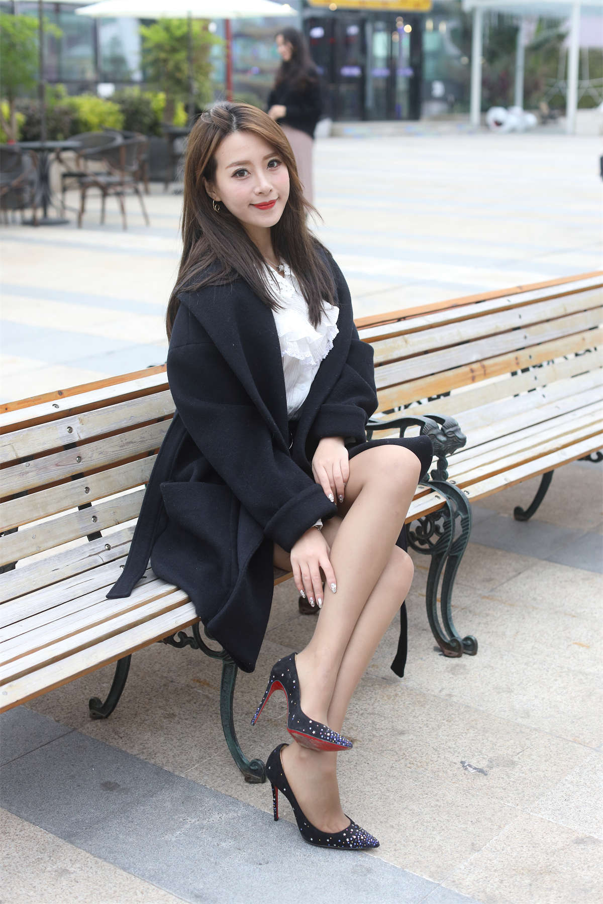 图片[2]-[魔镜原创摄影]辉辉模拍作品 极品女神妮妮的咖啡色丝袜-日更街拍