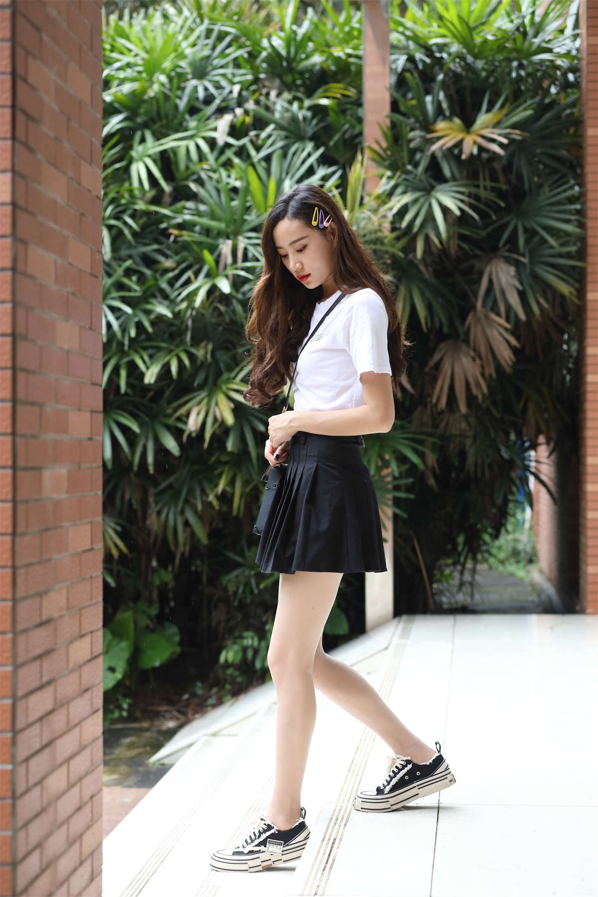 图片[2]-[魔镜原创摄影]辉辉模拍作品 赵师妹的闪亮肉丝美腿-日更街拍