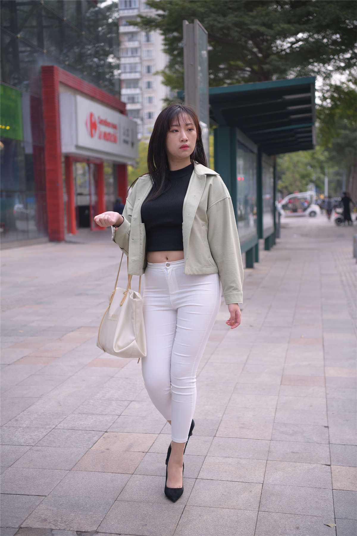 图片[2]-[魔镜原创摄影]魂魂街拍作品 白裤-往事清零-日更街拍