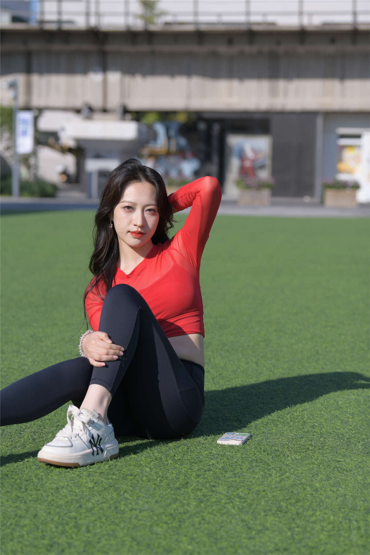 图片[2]-[魔镜原创摄影] 一始街拍作品 花小雅-日更街拍