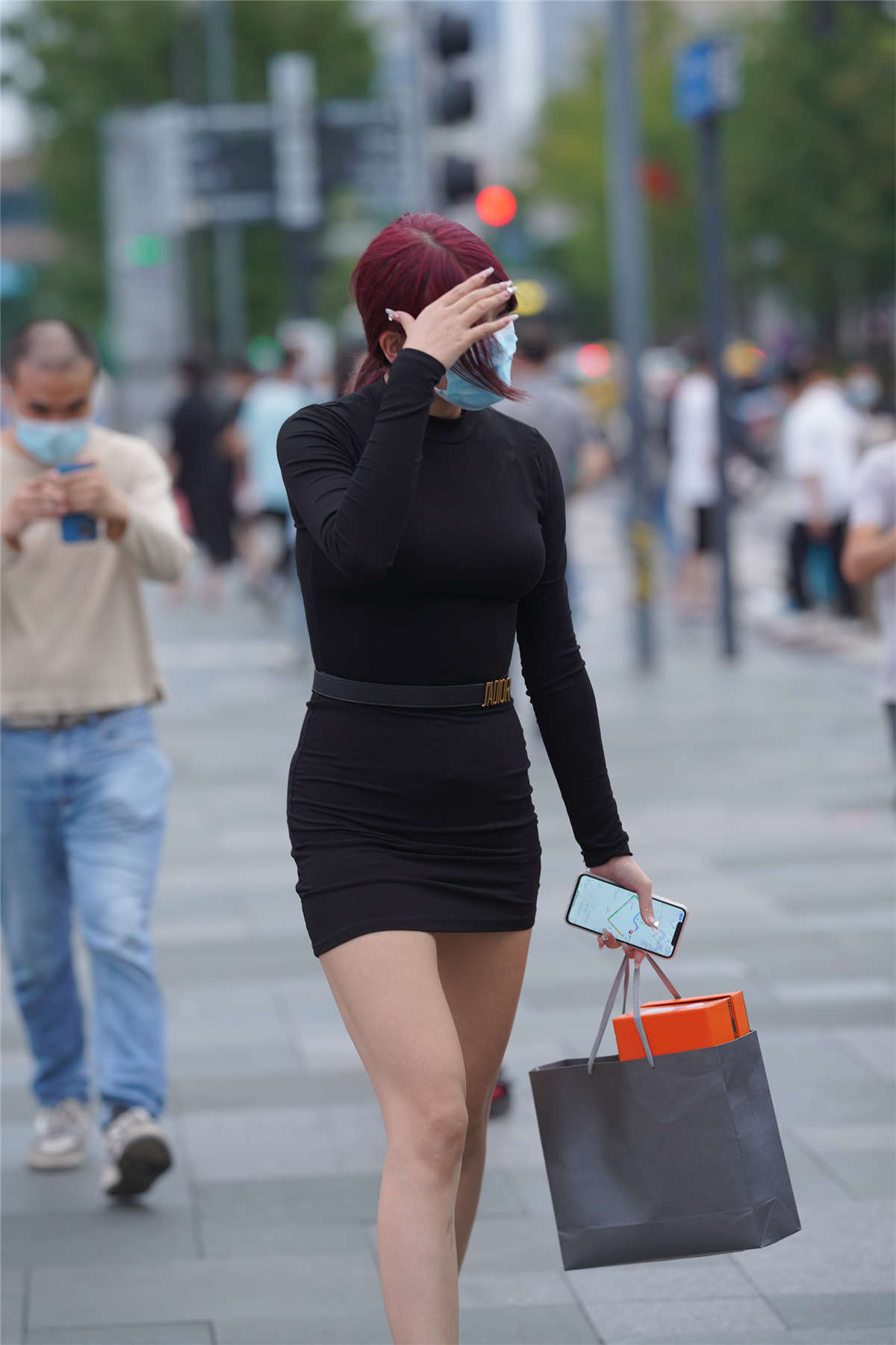 图片[2]-黑色紧身包臀裙-日更街拍